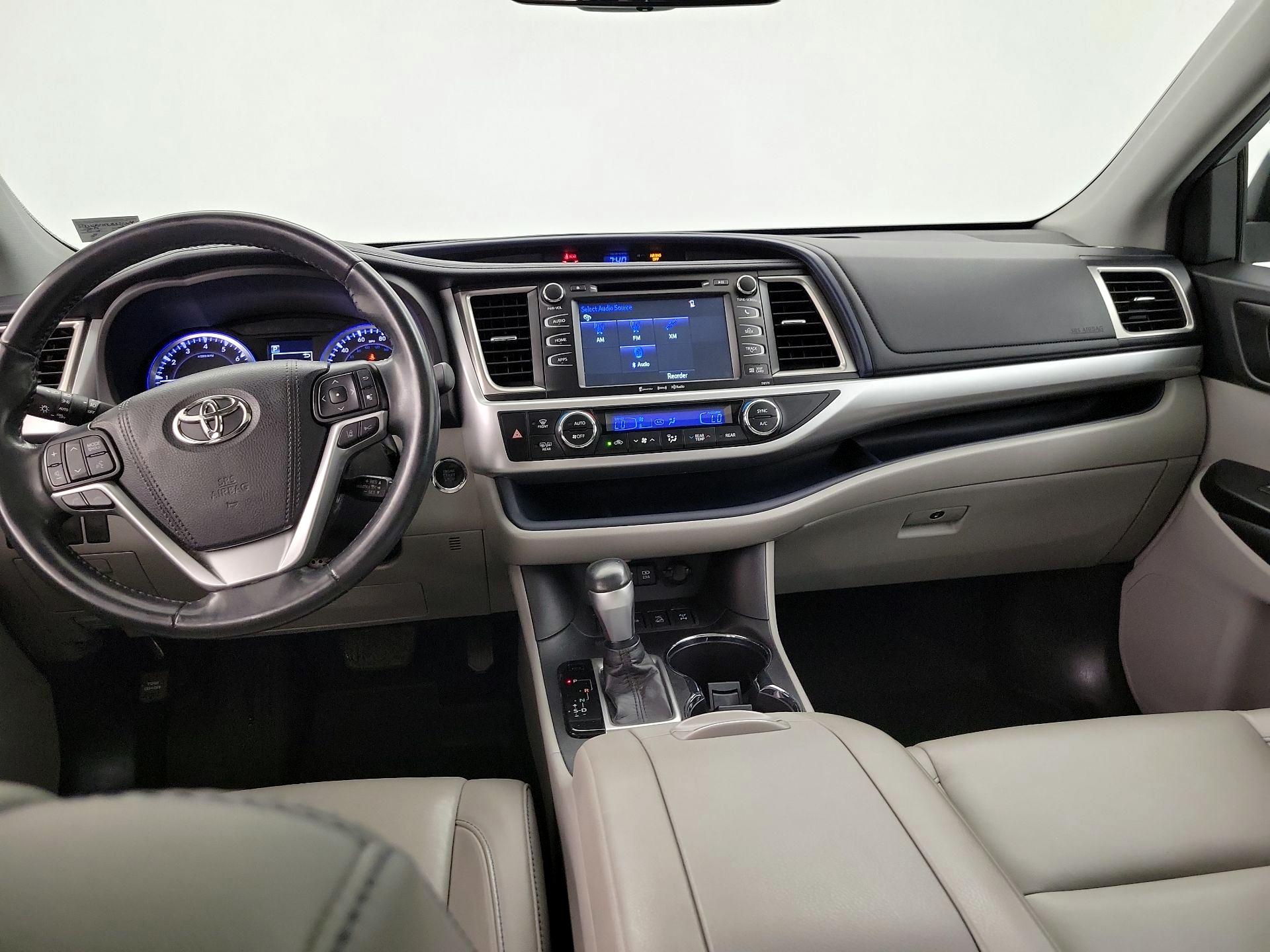 Thumbnail: 2018 Toyota Highlander - 9