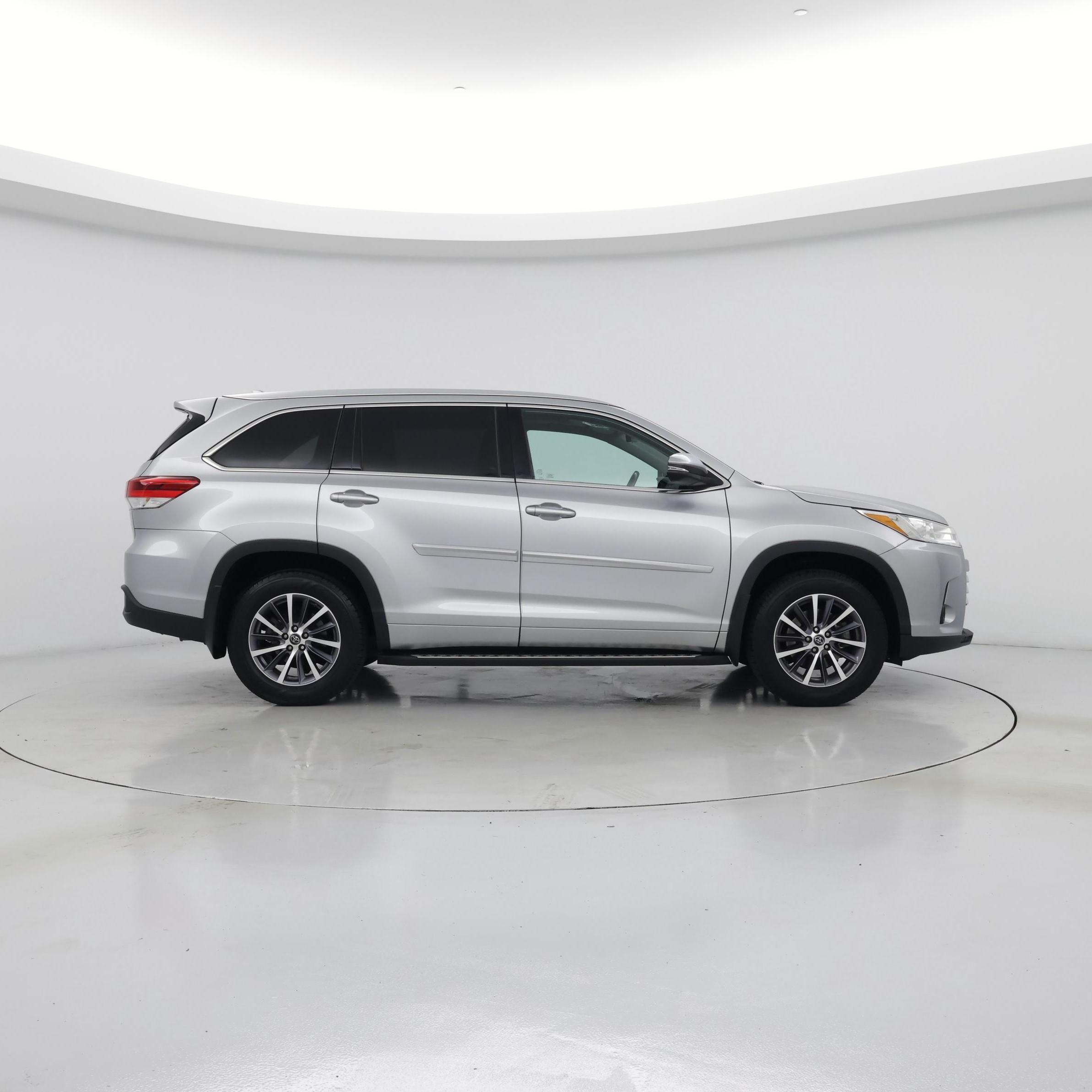 Thumbnail: 2018 Toyota Highlander - 7
