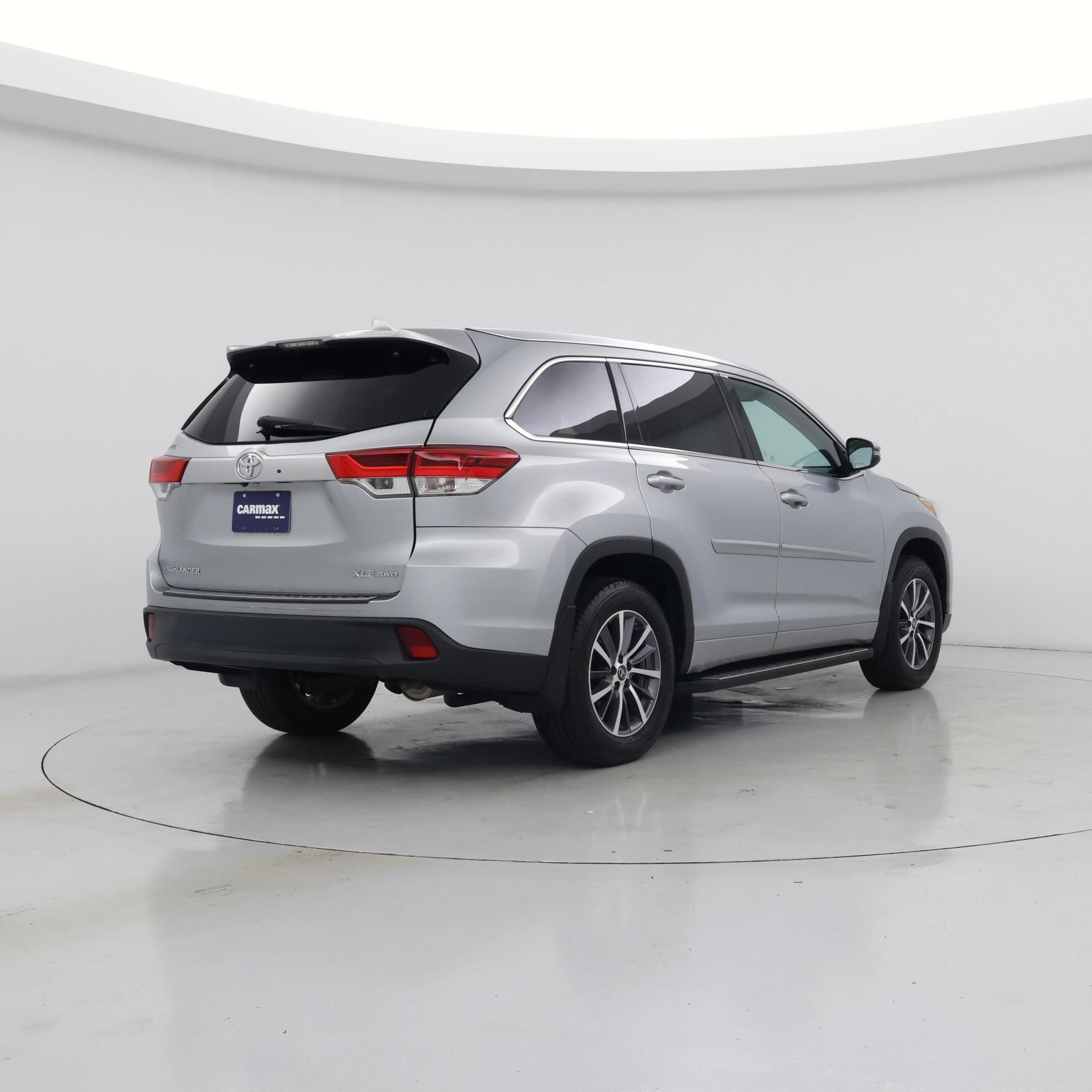Thumbnail: 2018 Toyota Highlander - 8
