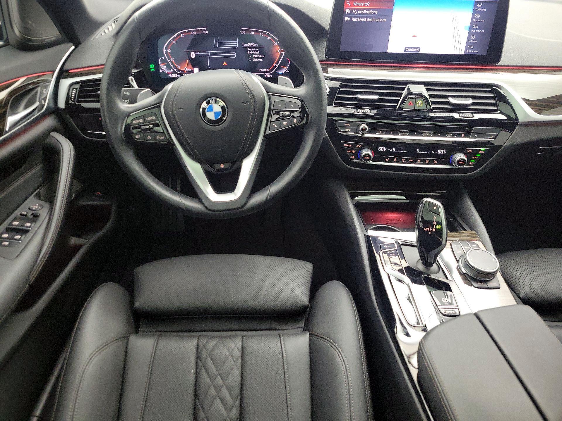Thumbnail: 2023 BMW 5 Series - 10