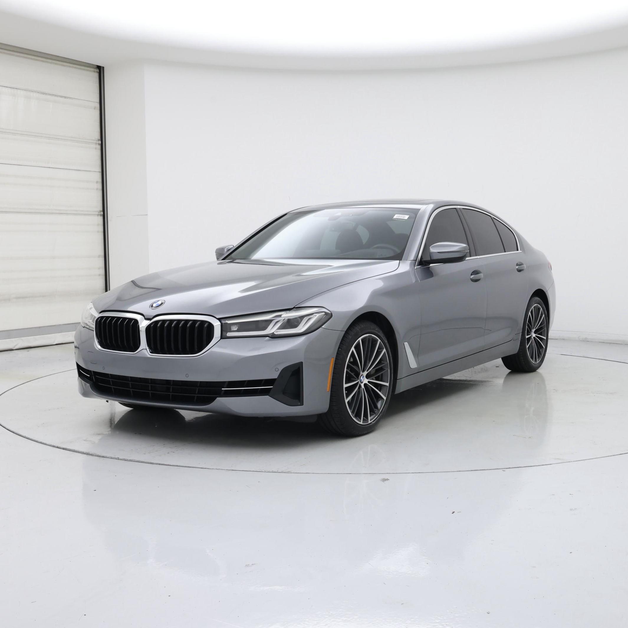 Thumbnail: 2023 BMW 5 Series - 4