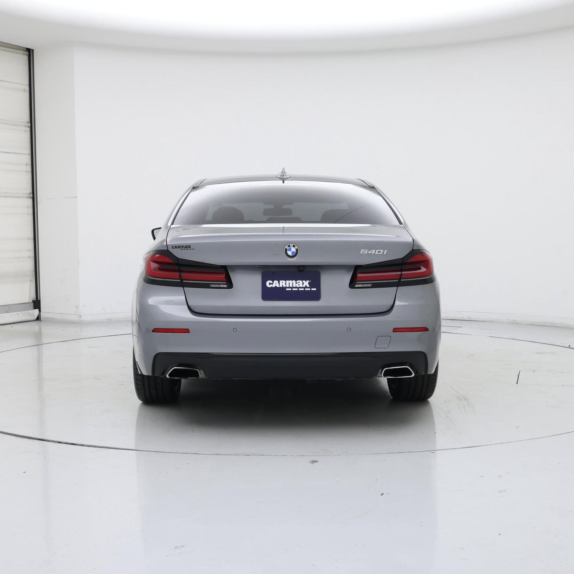 Thumbnail: 2023 BMW 5 Series - 6
