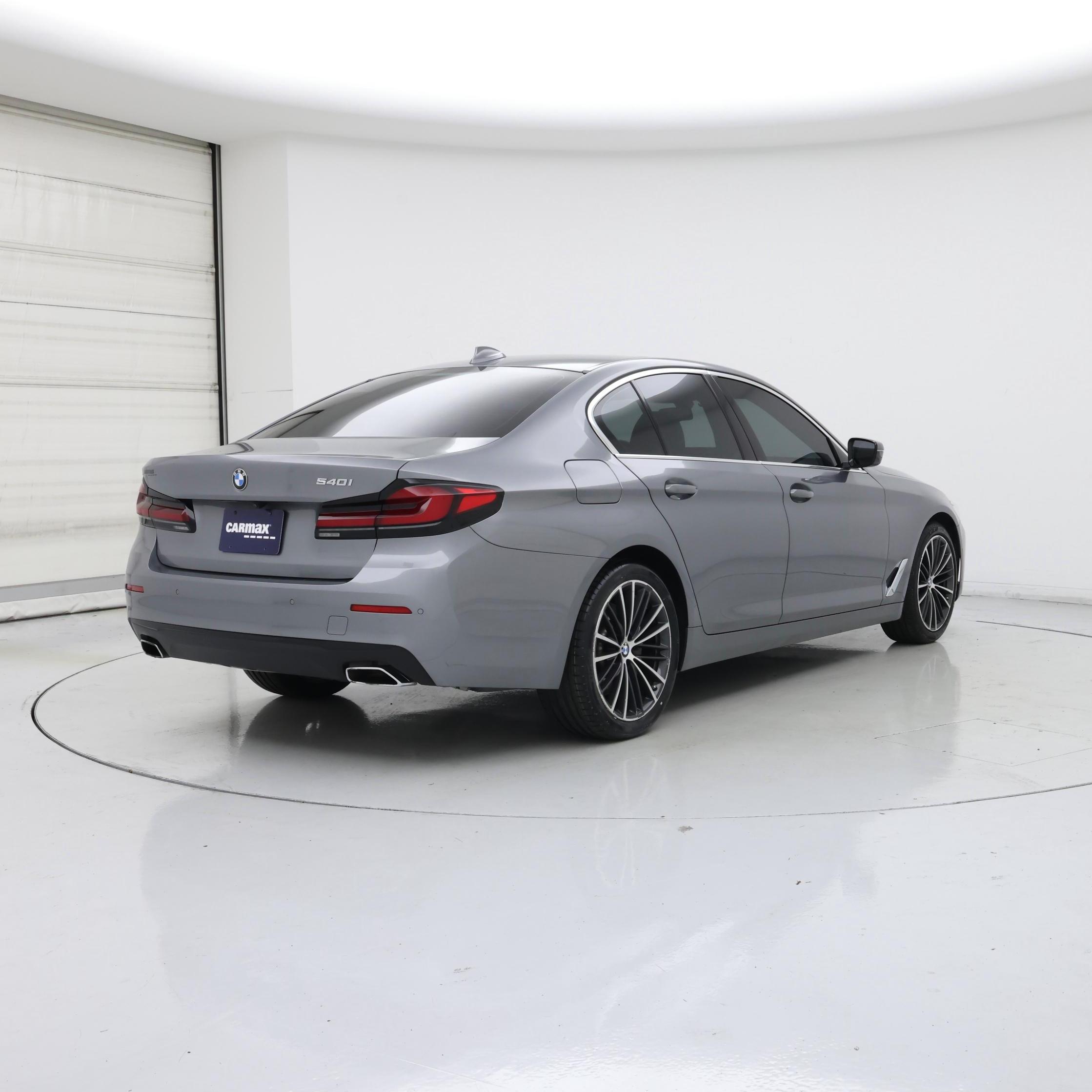 Thumbnail: 2023 BMW 5 Series - 8