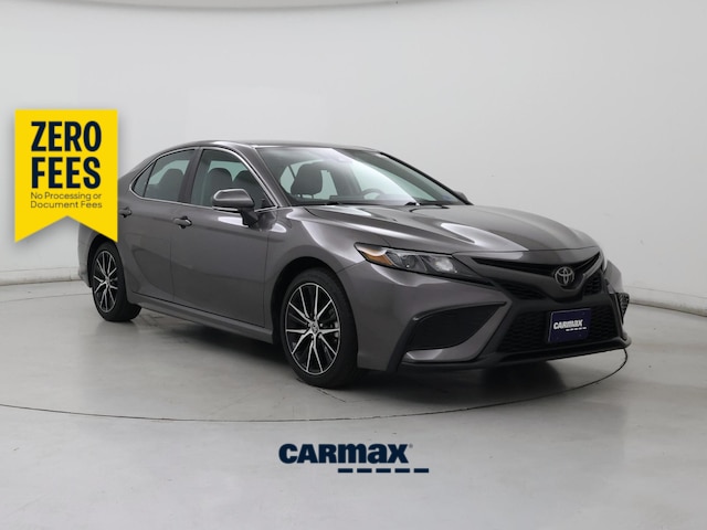 Gray 2023 Toyota Camry Sedan Front-Wheel Drive Automatic