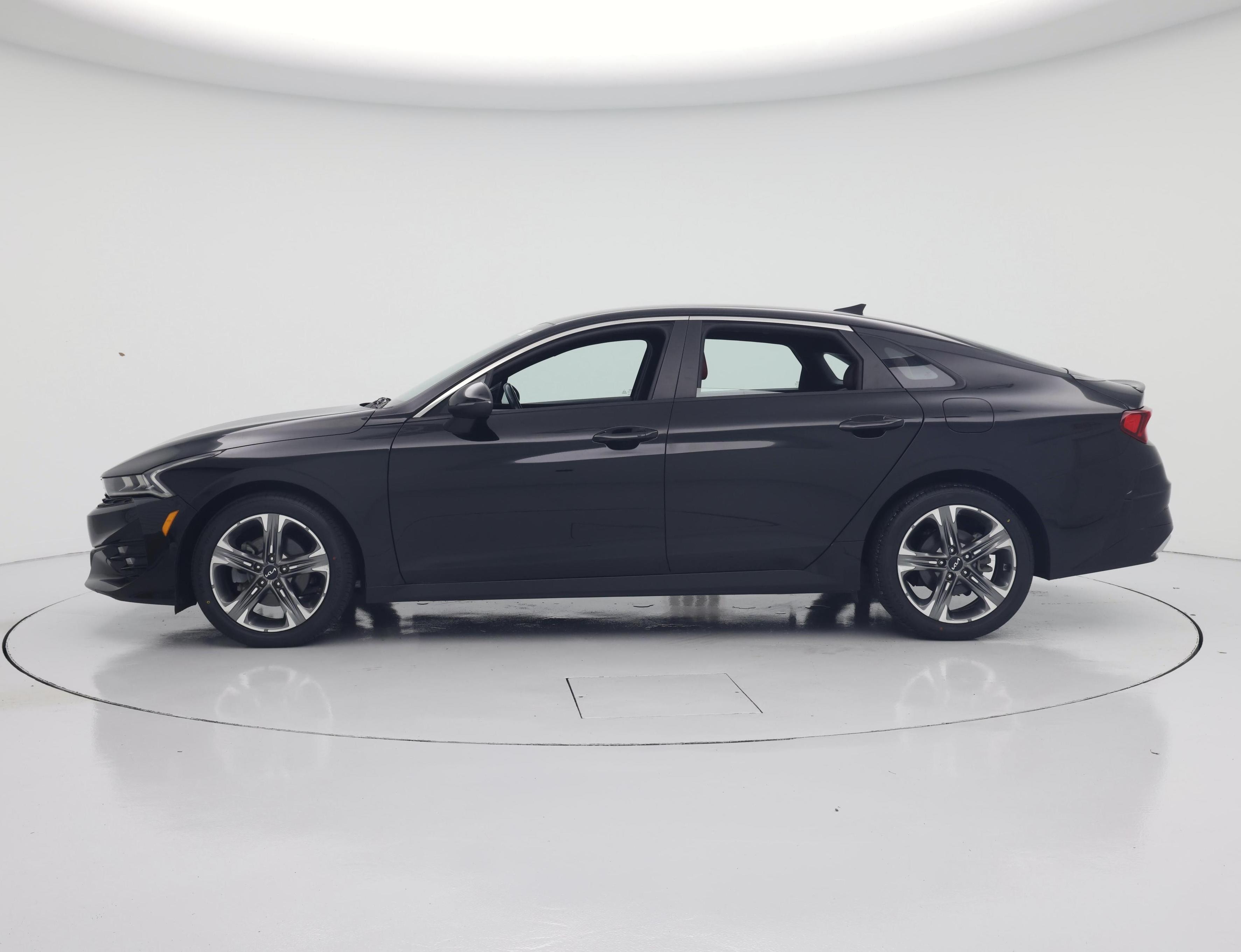 Thumbnail: 2024 Kia K5 - 3