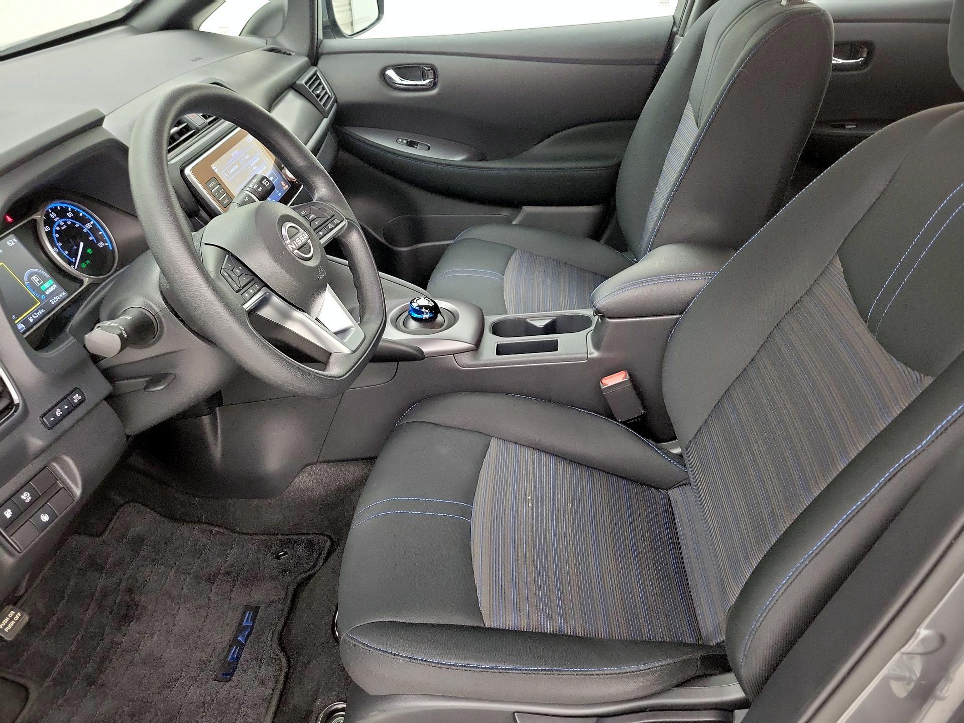 Thumbnail: 2025 Nissan Leaf - 11