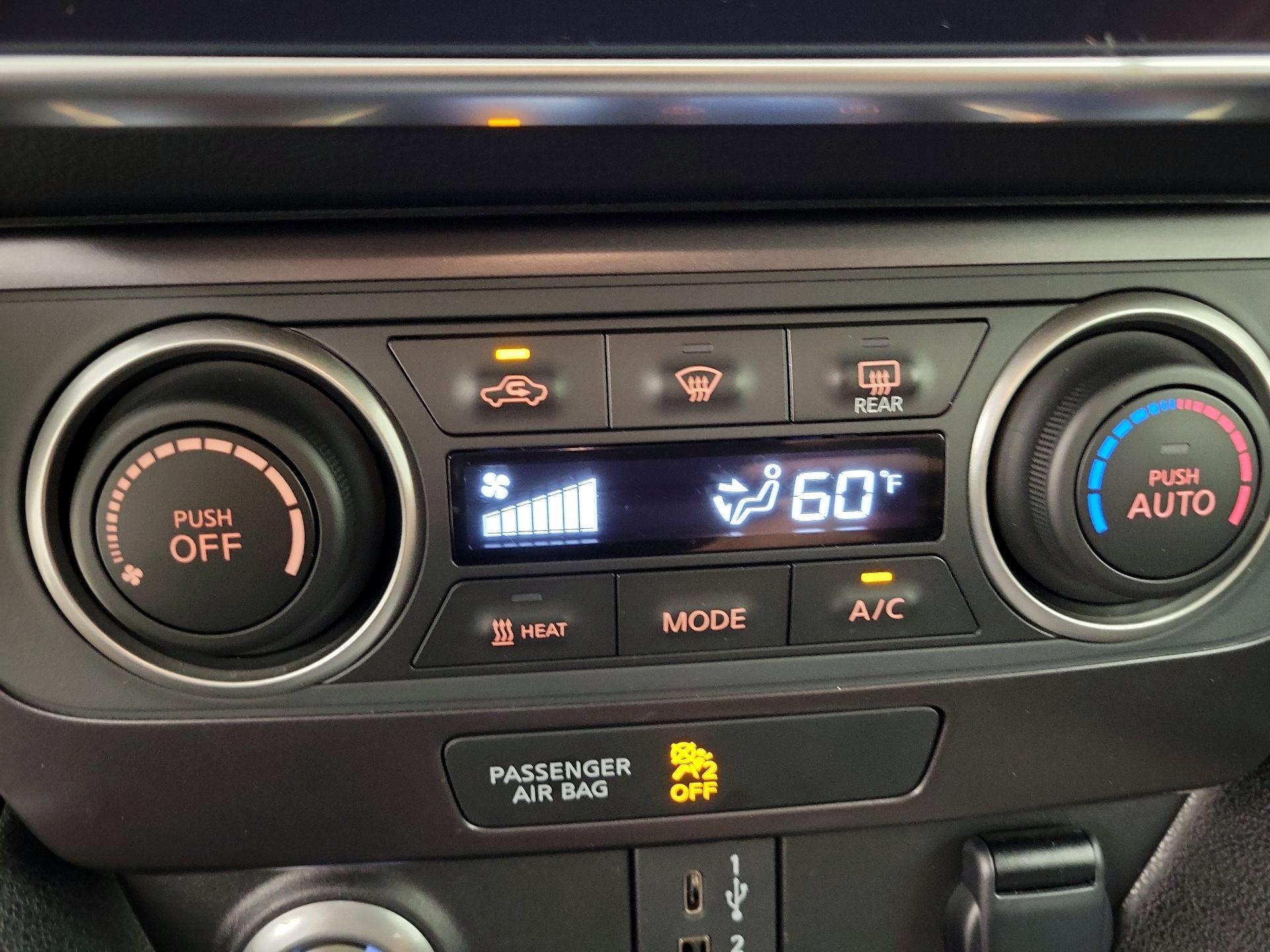 Thumbnail: 2025 Nissan Leaf - 16