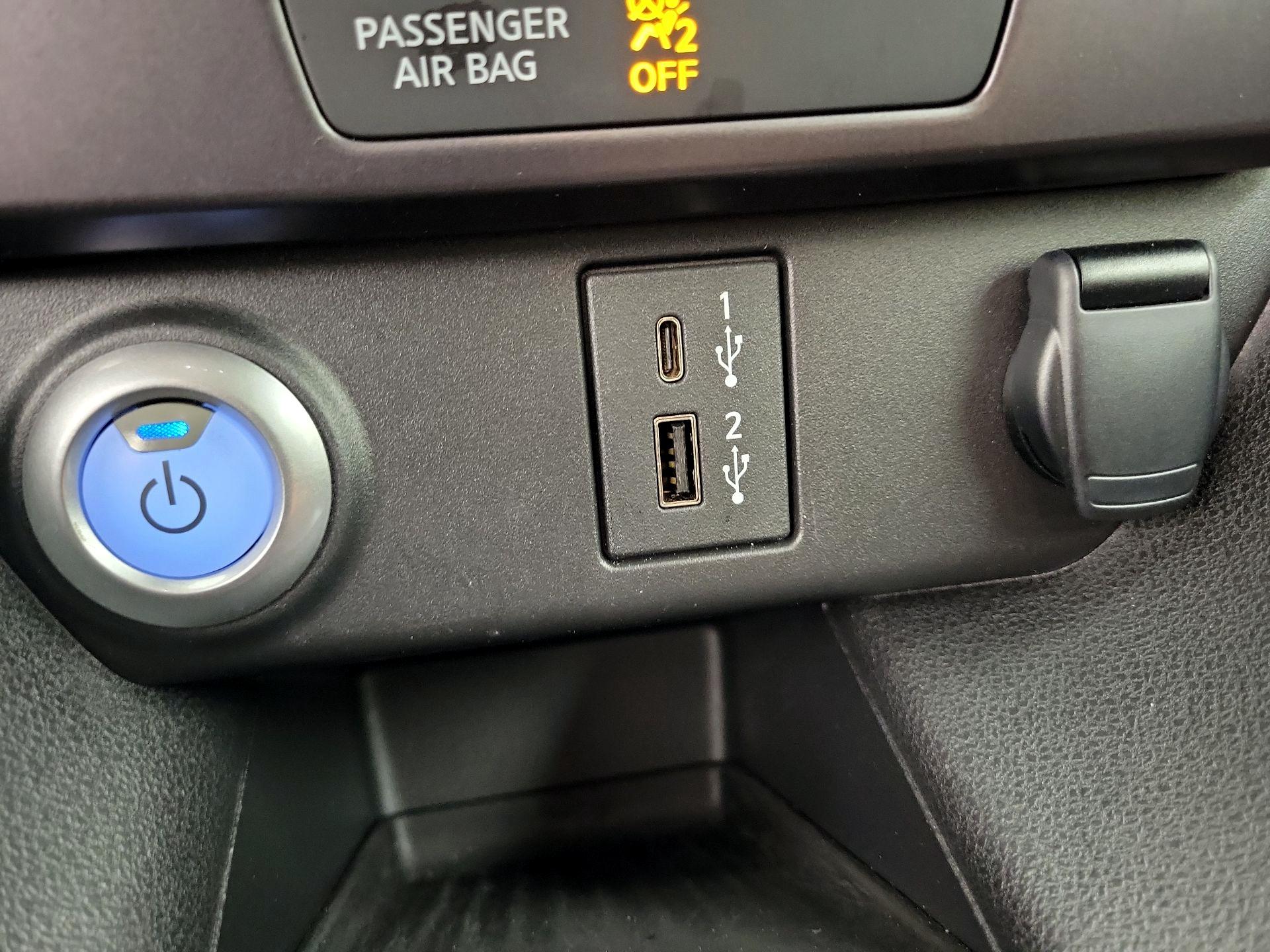 Thumbnail: 2025 Nissan Leaf - 18