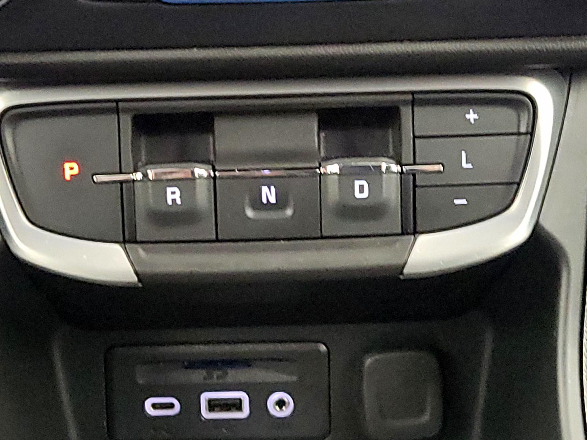 Thumbnail: 2023 GMC Terrain - 17