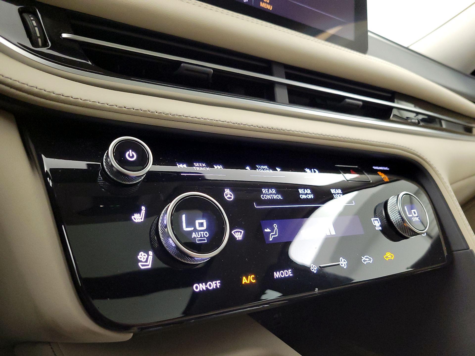 Thumbnail: 2023 INFINITI QX60 - 17