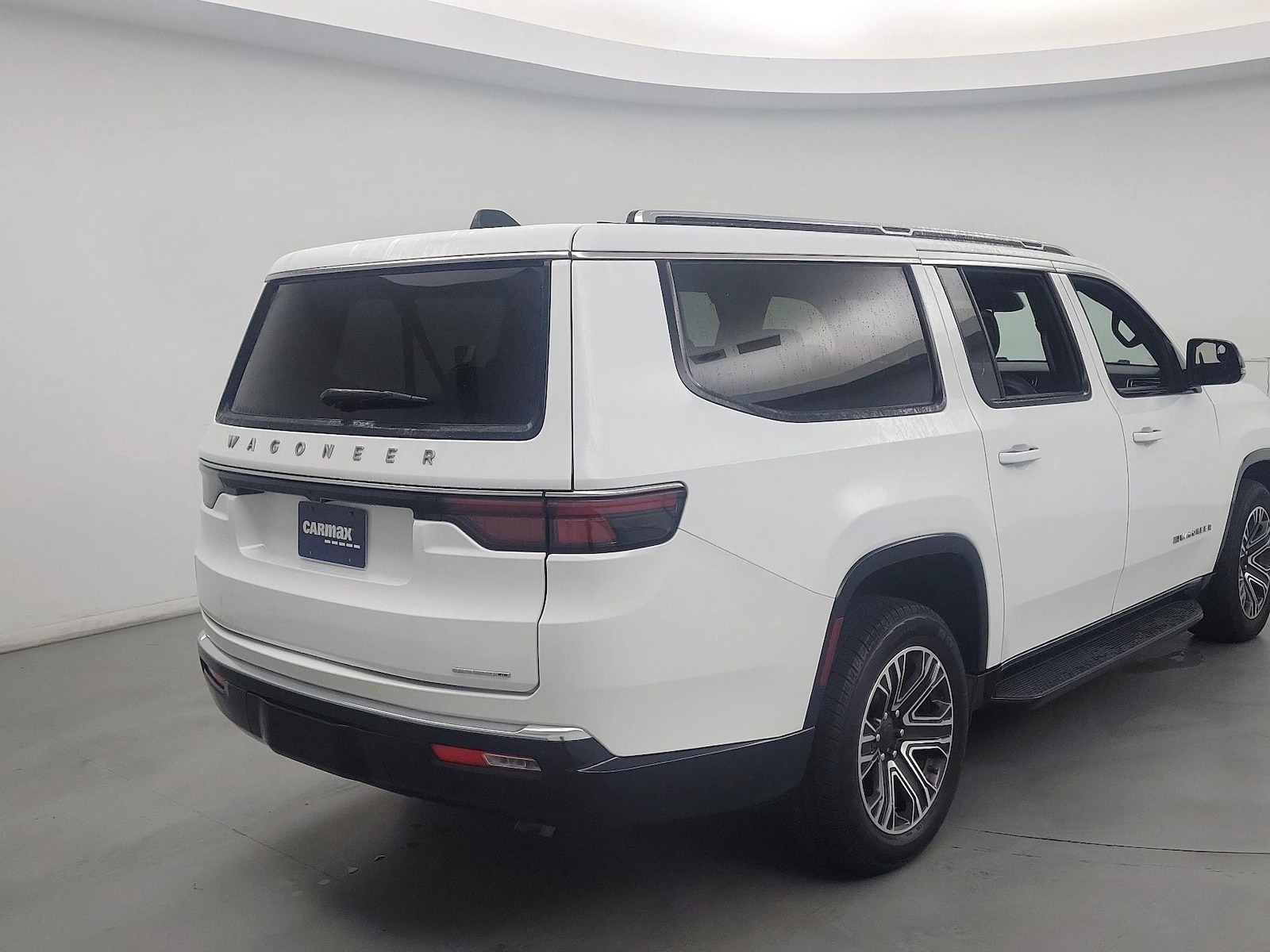 2024 Jeep Wagoneer L Series II - Photo 5