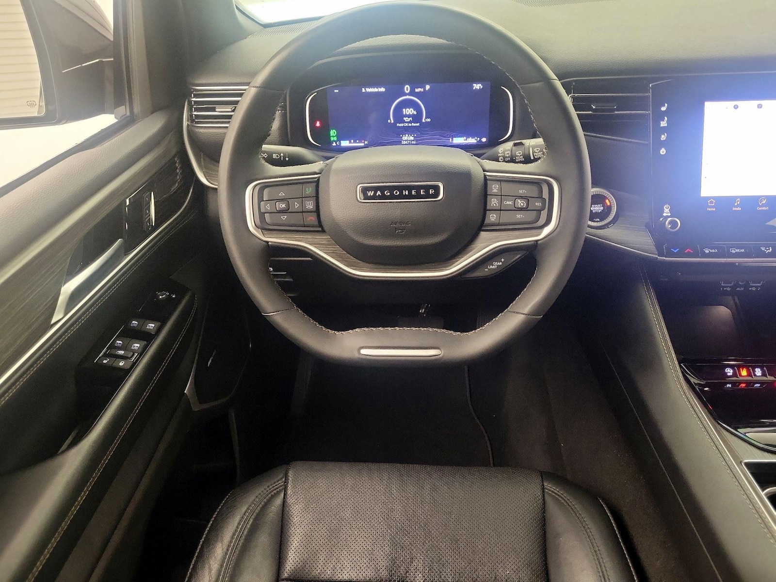 2024 Jeep Wagoneer L Series II - Photo 9
