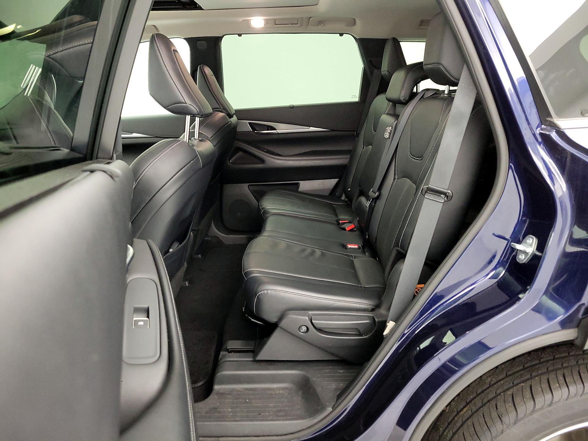 Thumbnail: 2023 INFINITI QX60 - 20