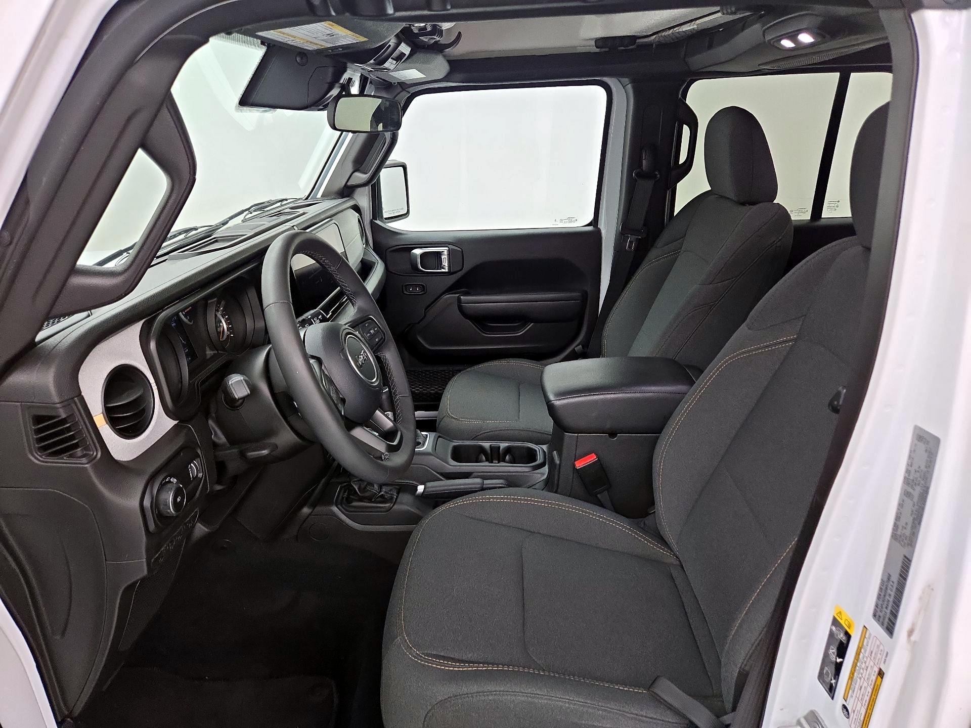 Thumbnail: 2025 Jeep Wrangler - 11