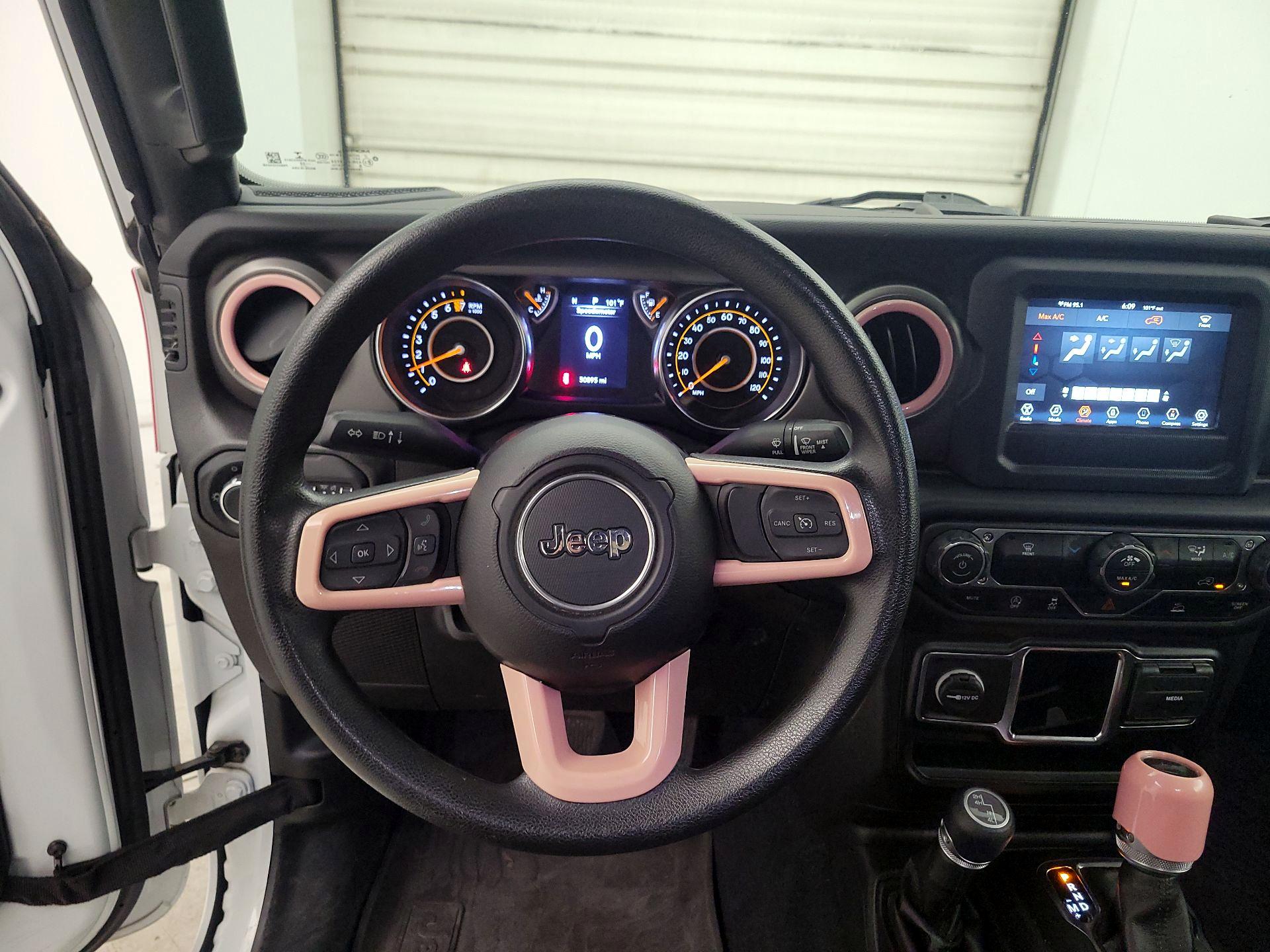 Thumbnail: 2022 Jeep Wrangler - 10