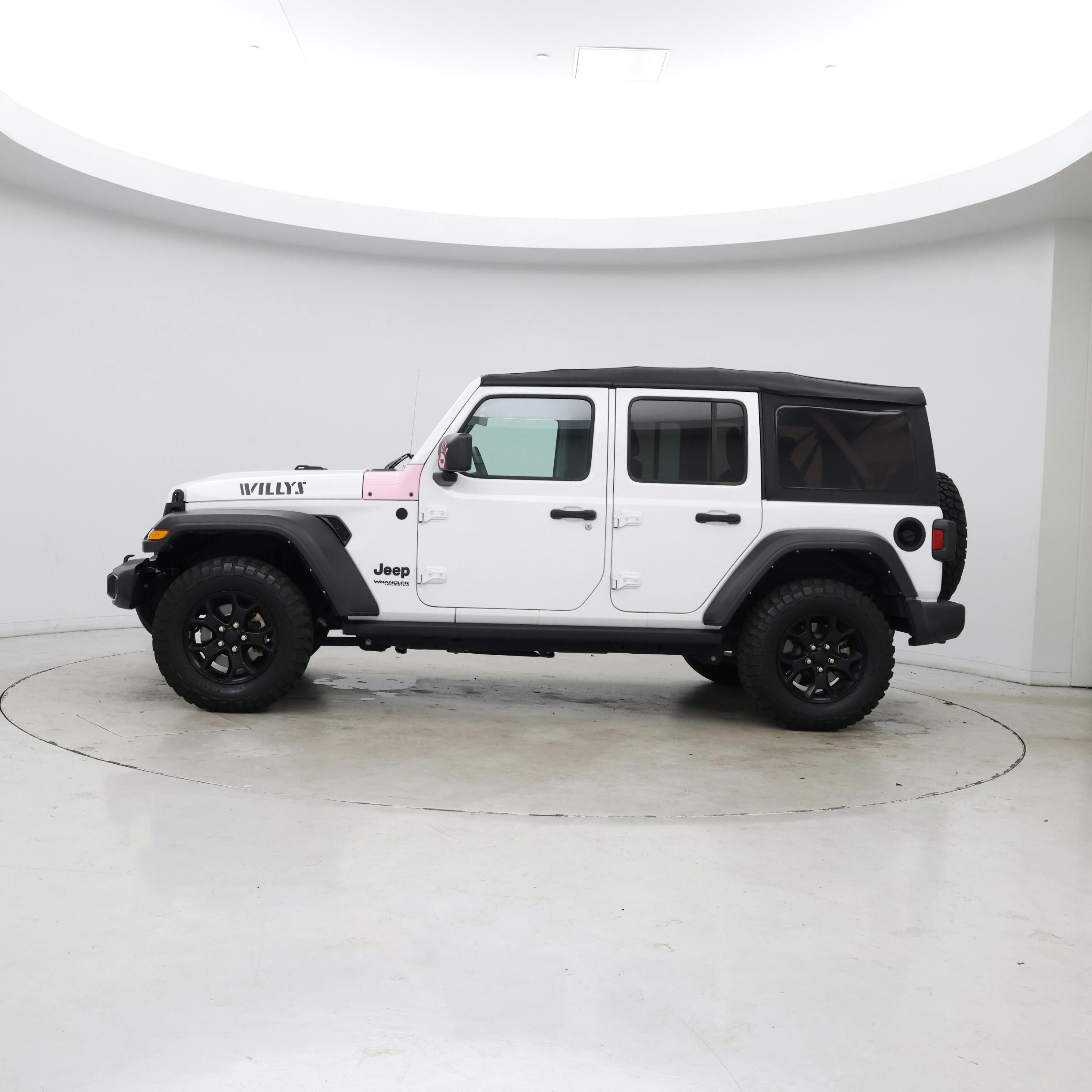 Thumbnail: 2022 Jeep Wrangler - 3