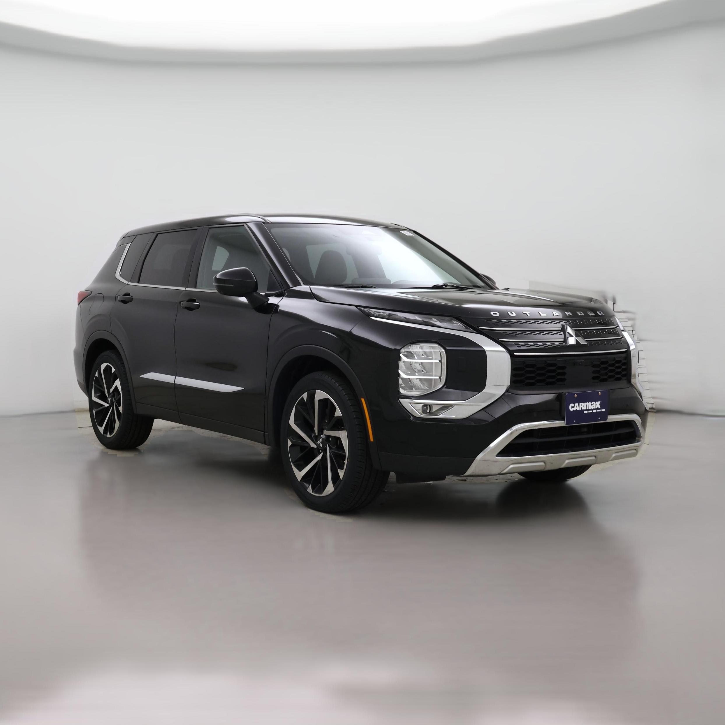 Thumbnail: 2022 Mitsubishi Outlander - 1