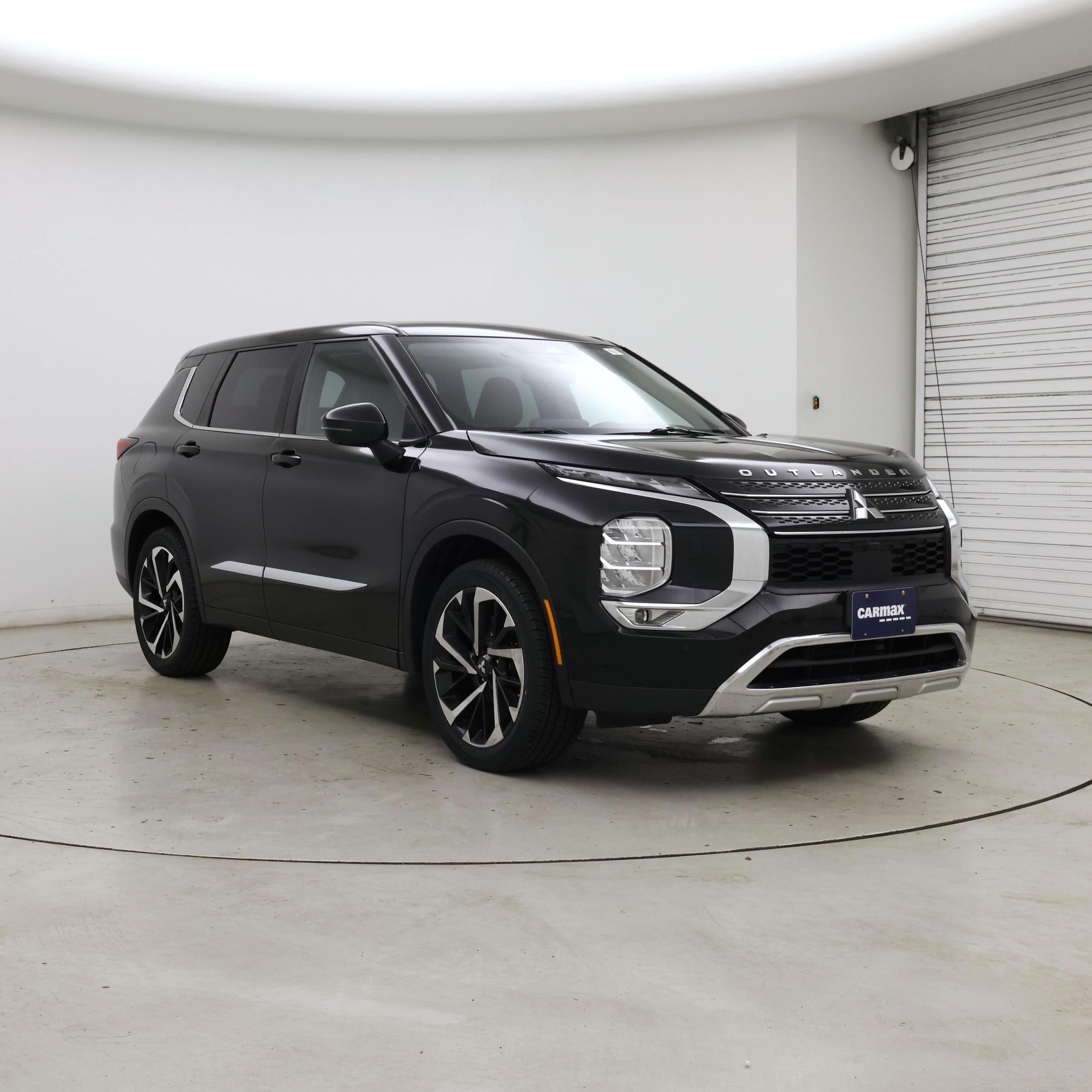 Silver 2022 Mitsubishi Outlander SUV / Crossover All-Wheel Drive Automatic