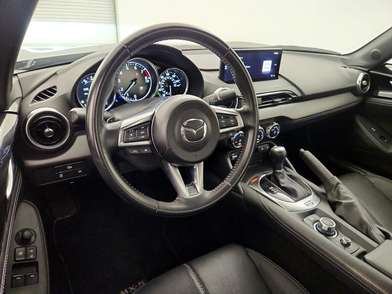 2025 Mazda MX-5 Miata RF Grand Touring - Photo 10