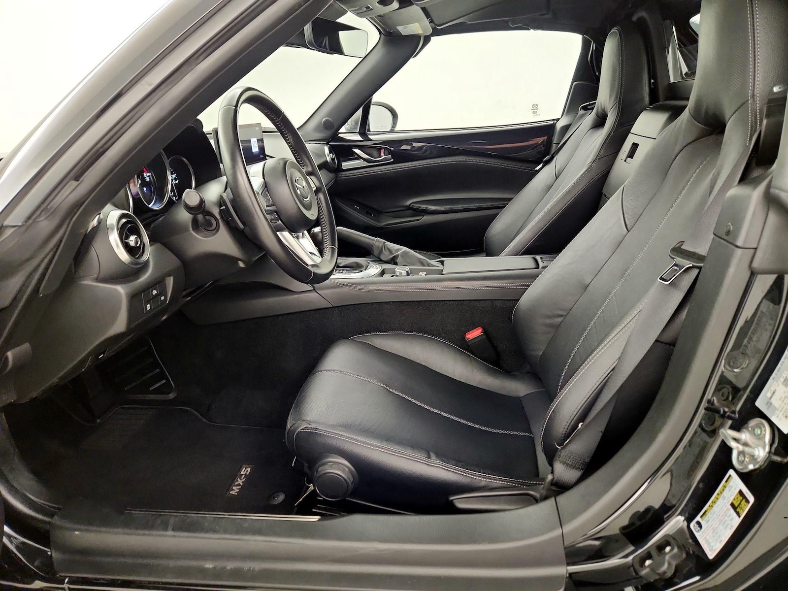 2025 Mazda MX-5 Miata RF Grand Touring - Photo 12