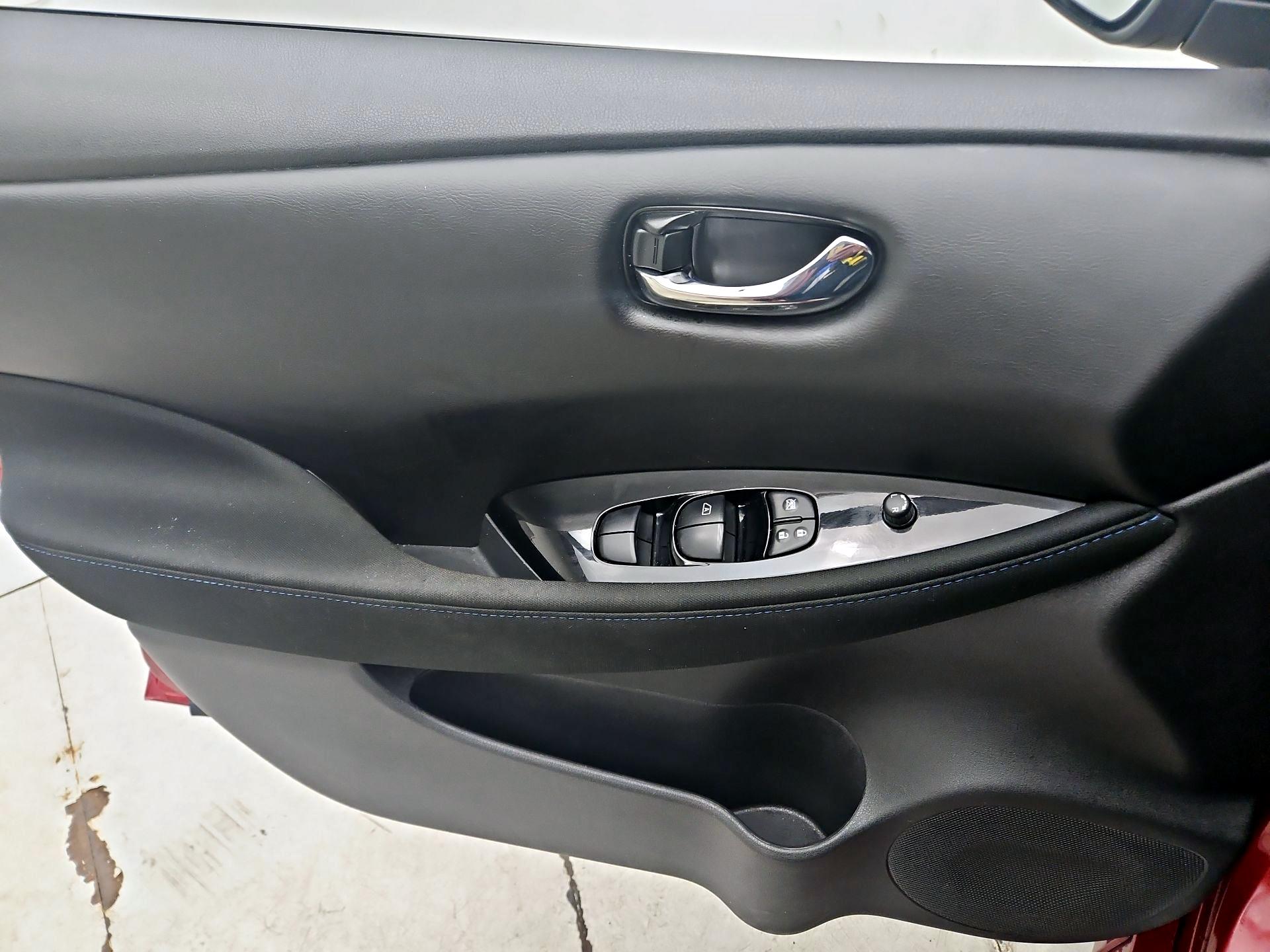 Thumbnail: 2024 Nissan Leaf - 12