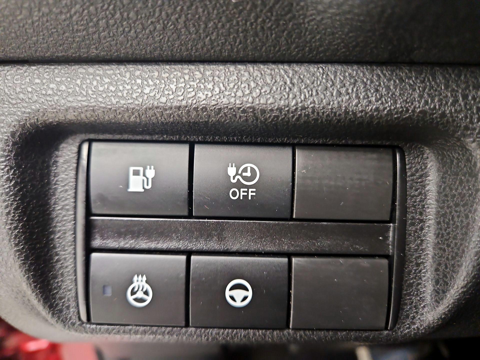 Thumbnail: 2024 Nissan Leaf - 13