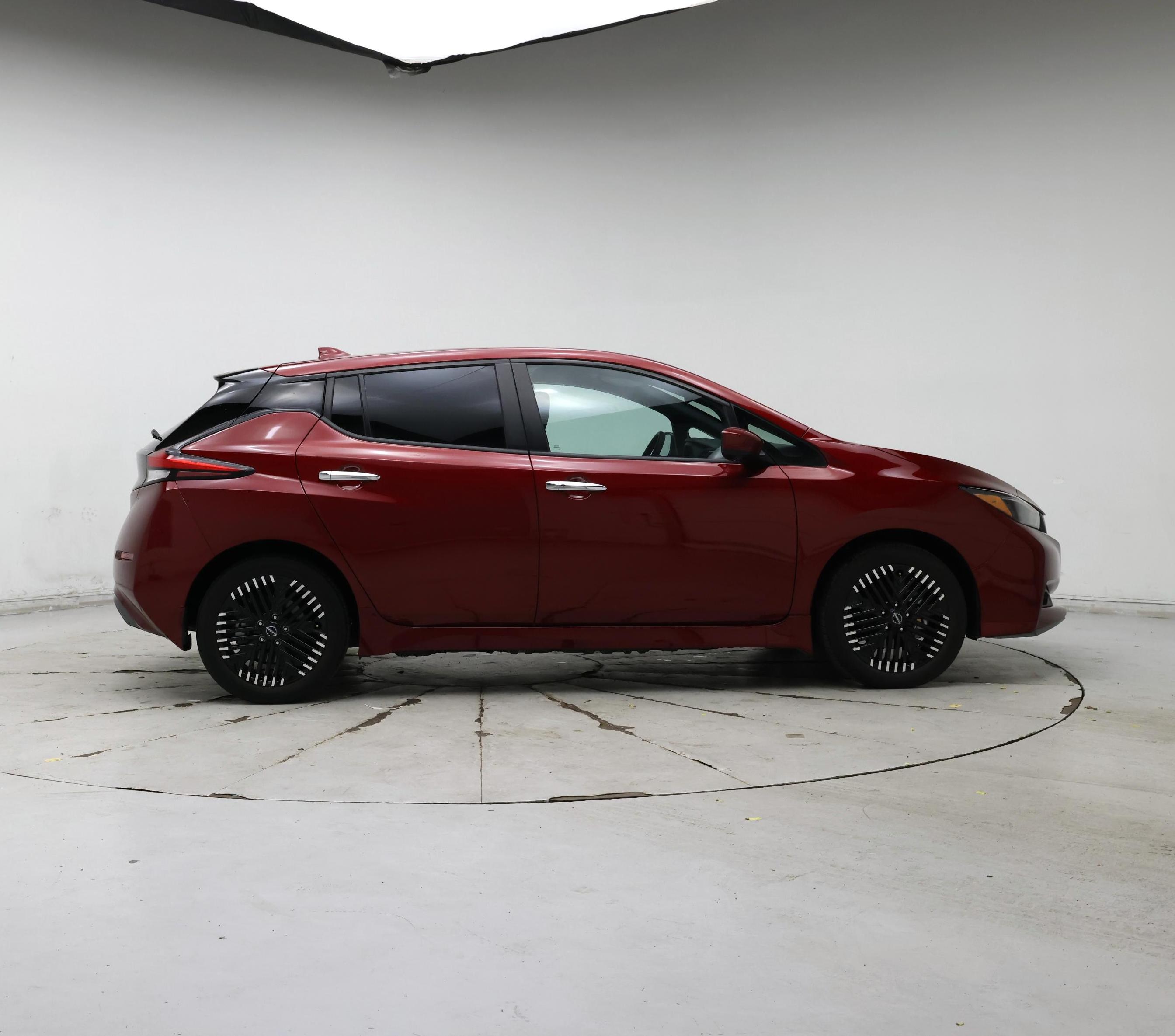 Thumbnail: 2024 Nissan Leaf - 7