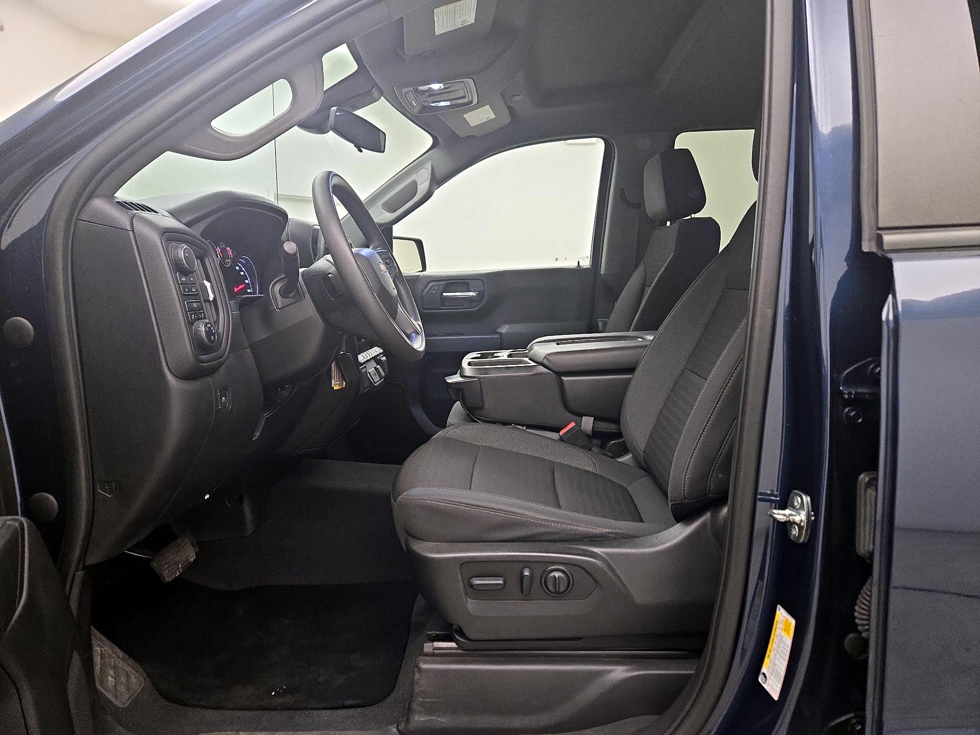 Thumbnail: 2022 Chevrolet Silverado 1500 - 11
