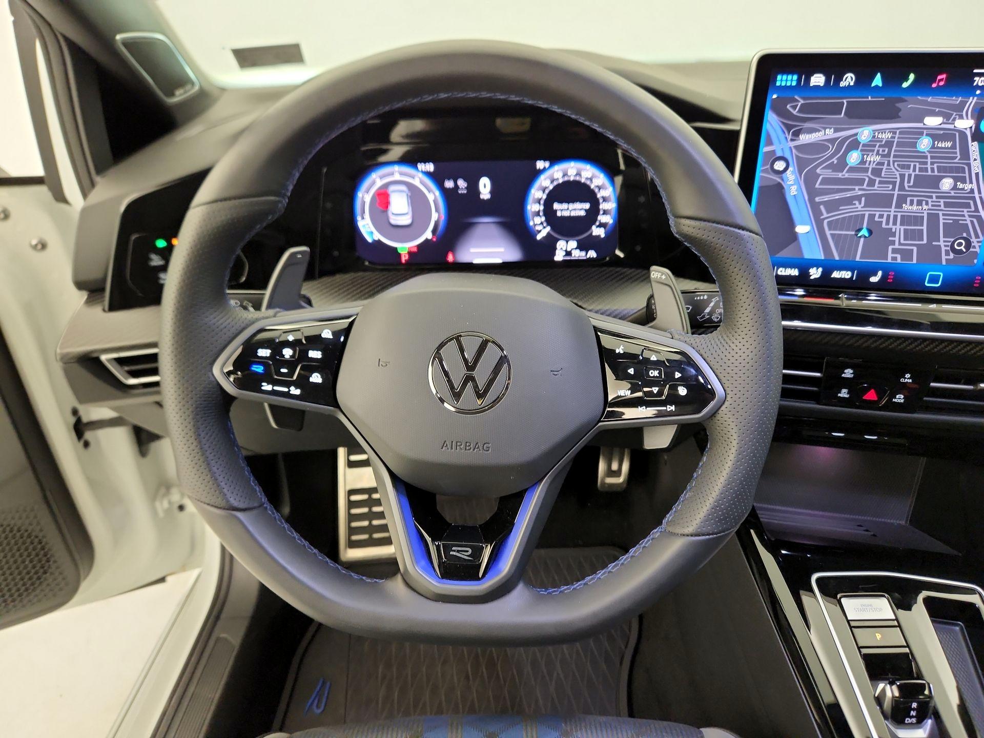Thumbnail: 2025 Volkswagen Golf - 10