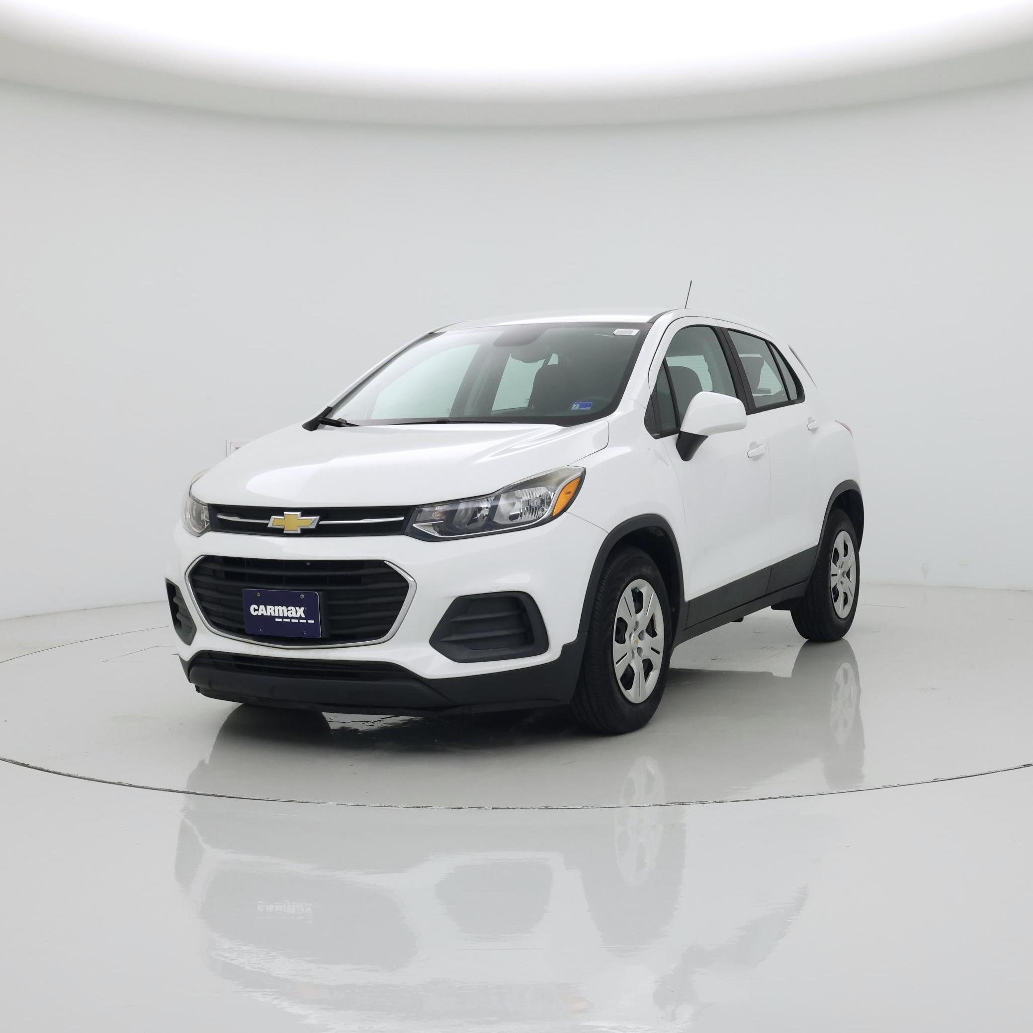 Thumbnail: 2017 Chevrolet Trax - 4