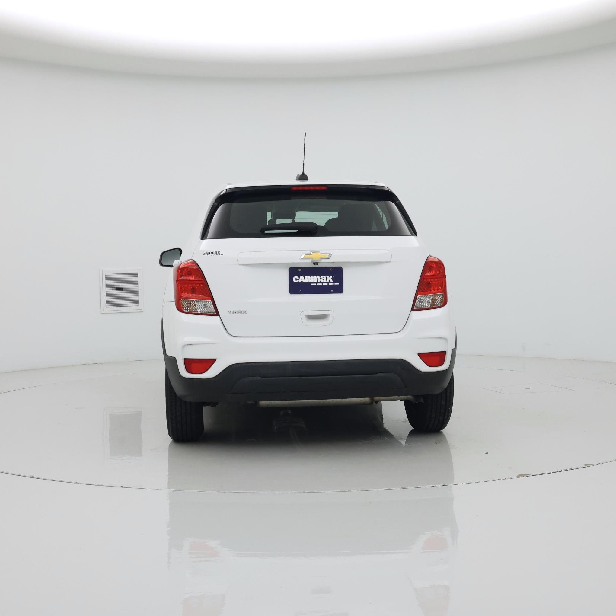 Thumbnail: 2017 Chevrolet Trax - 6