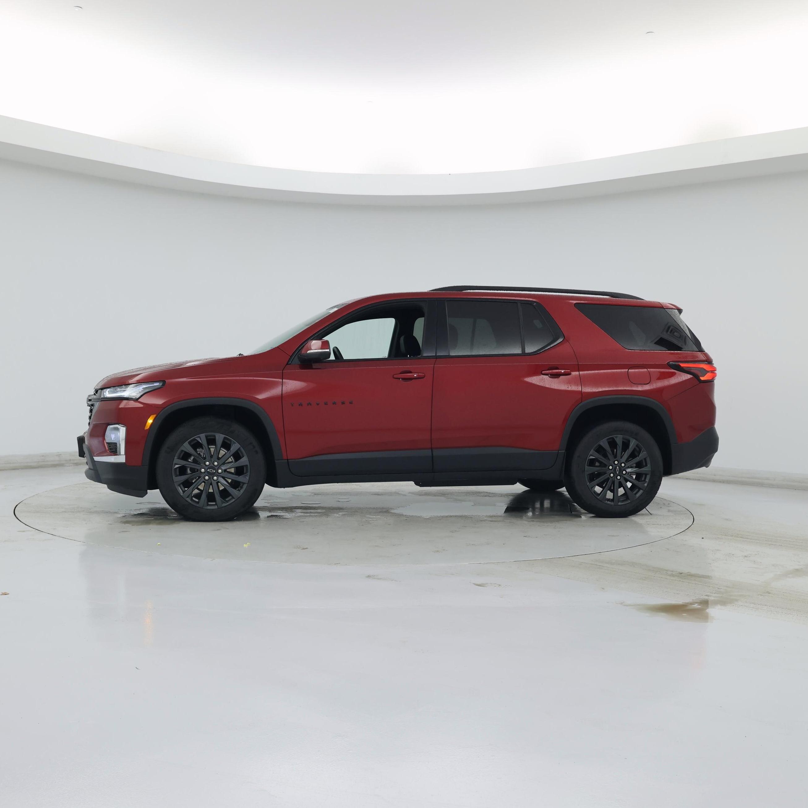 Thumbnail: 2023 Chevrolet Traverse - 3