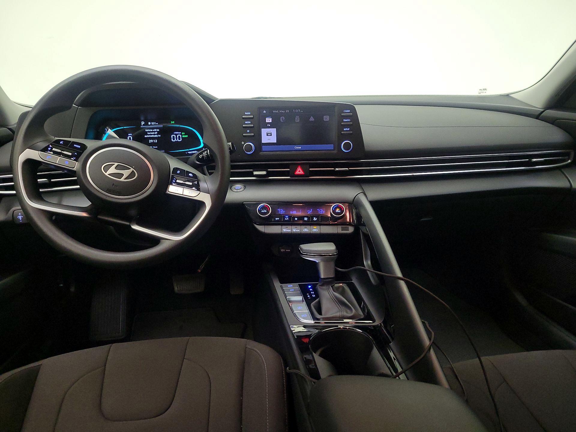 Thumbnail: 2025 Hyundai Elantra - 9