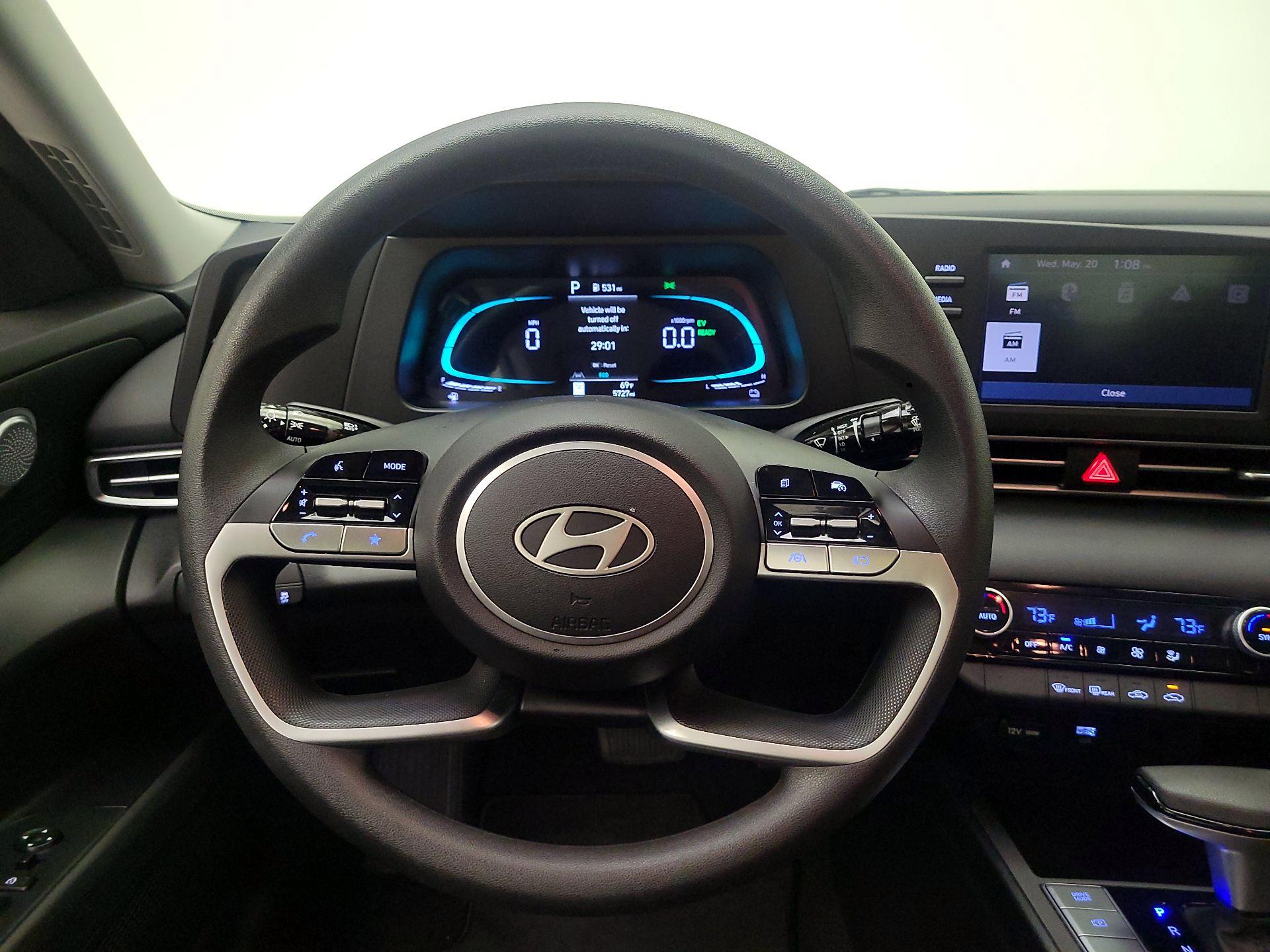 Thumbnail: 2025 Hyundai Elantra - 10