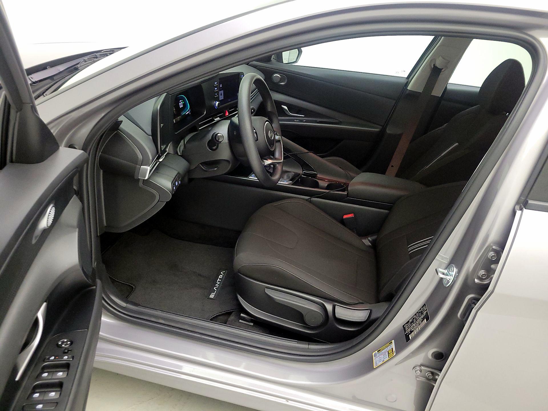 Thumbnail: 2025 Hyundai Elantra - 11