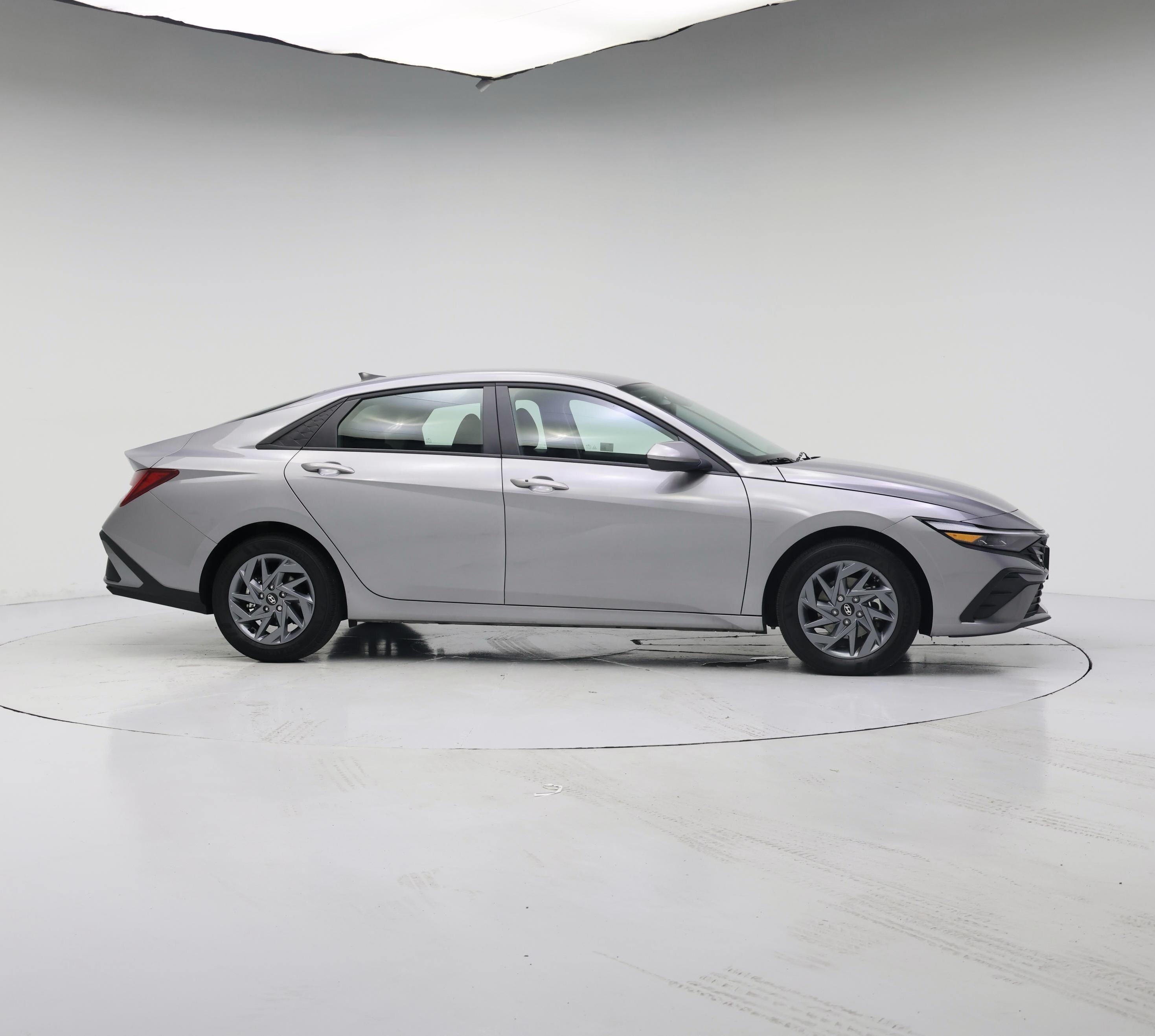 Thumbnail: 2025 Hyundai Elantra - 7