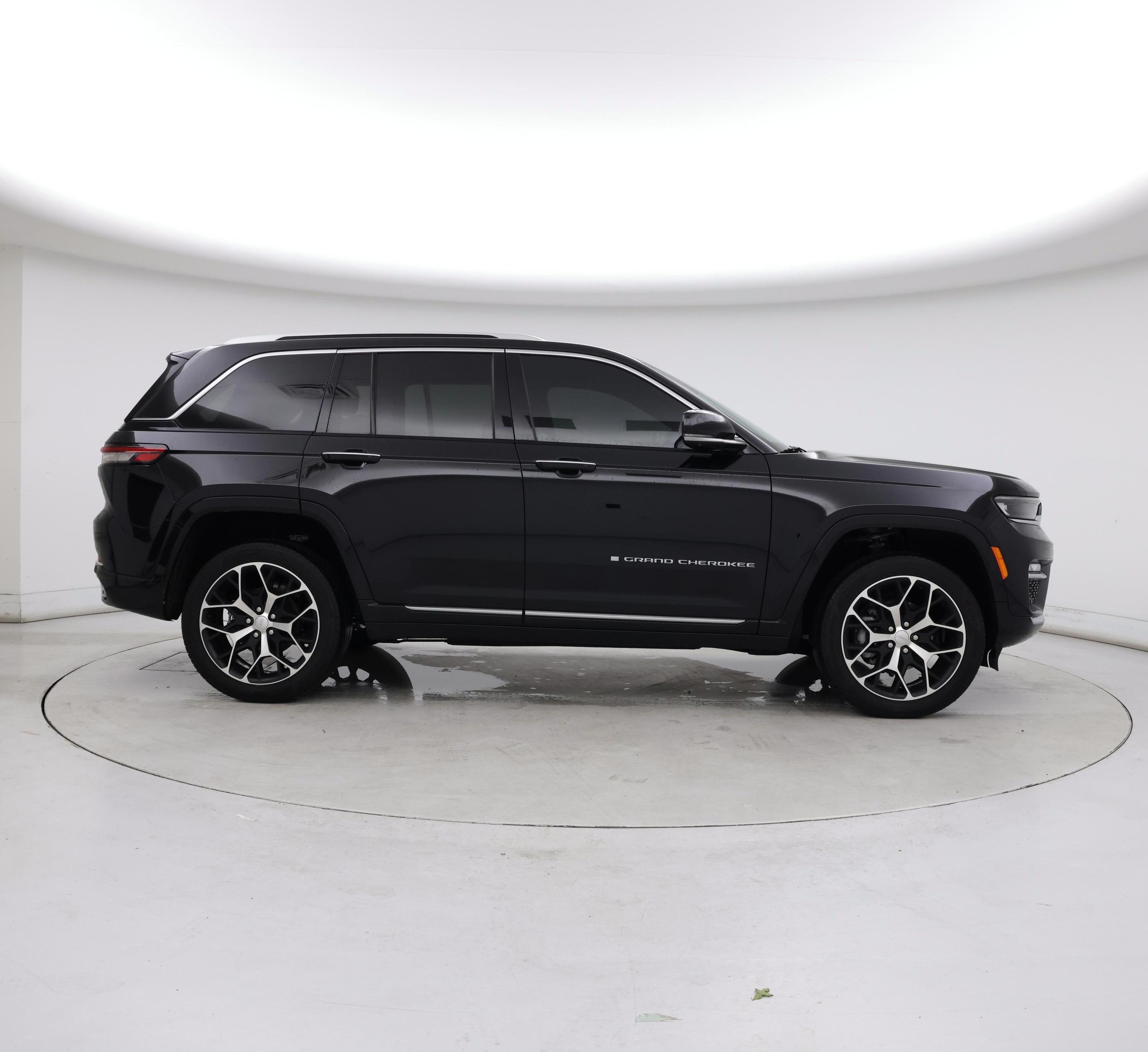 Thumbnail: 2023 Jeep Grand Cherokee - 7