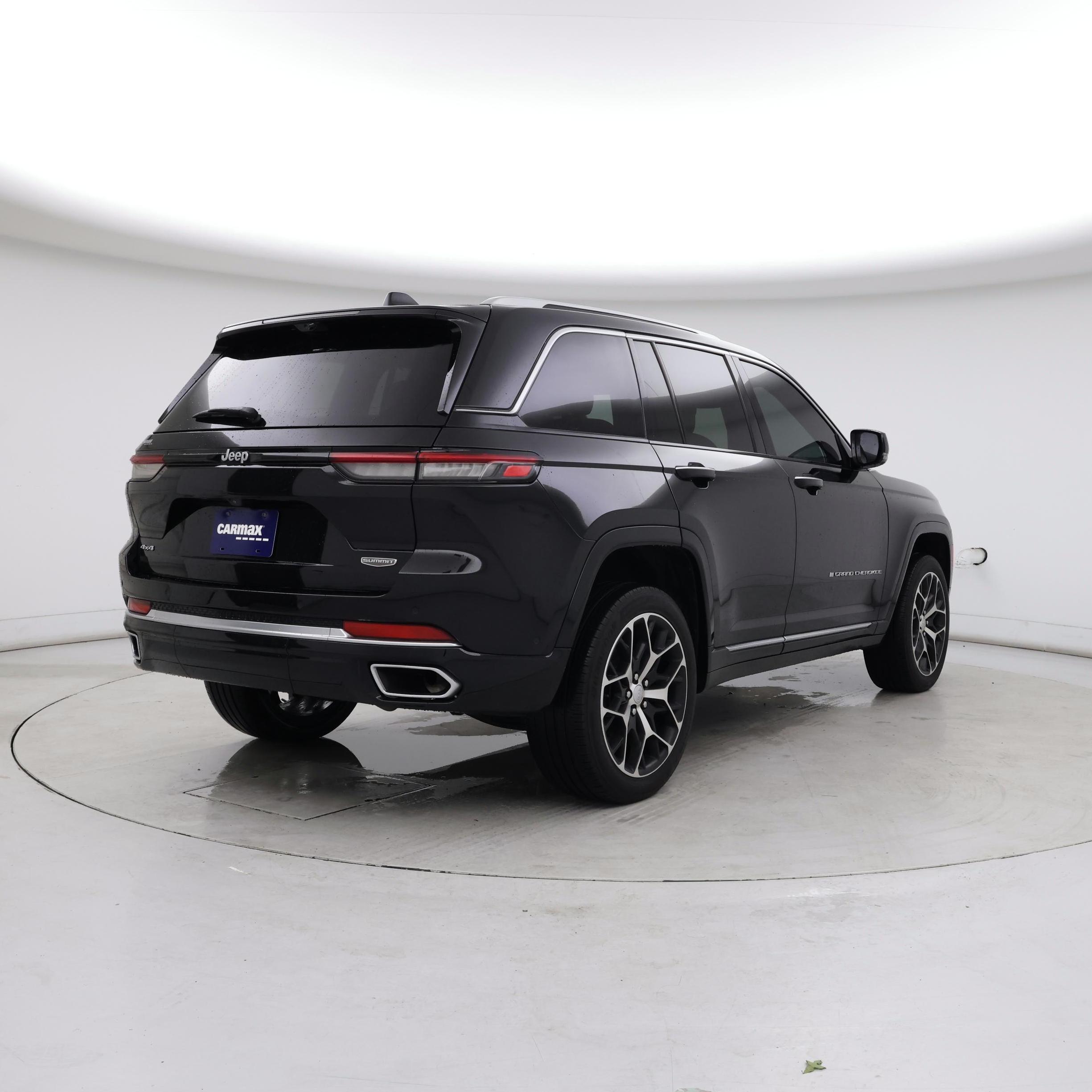 Thumbnail: 2023 Jeep Grand Cherokee - 8