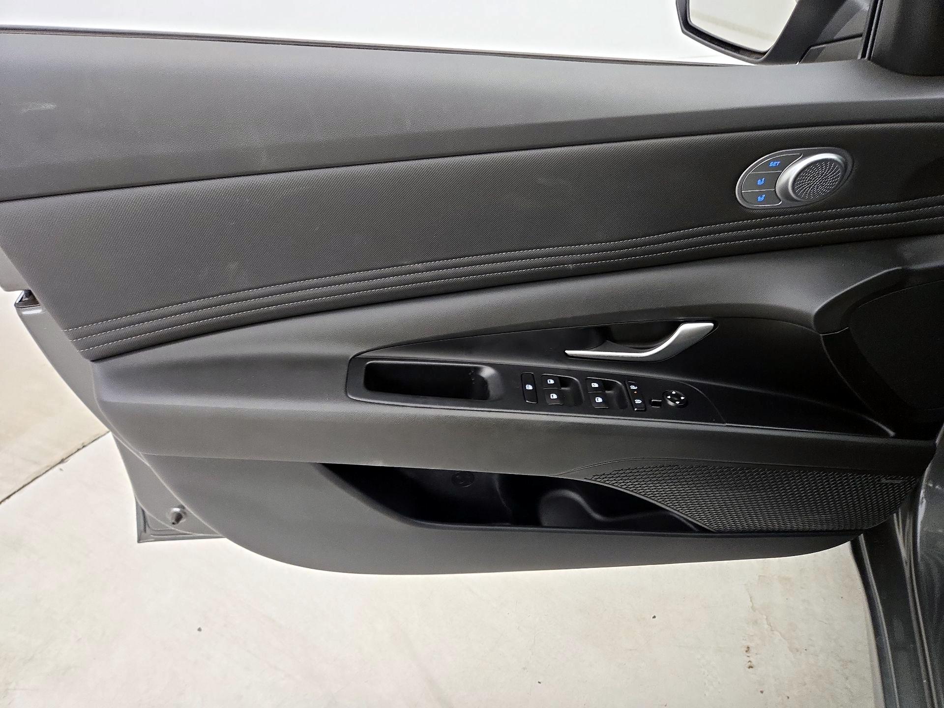 Thumbnail: 2024 Hyundai Elantra - 12