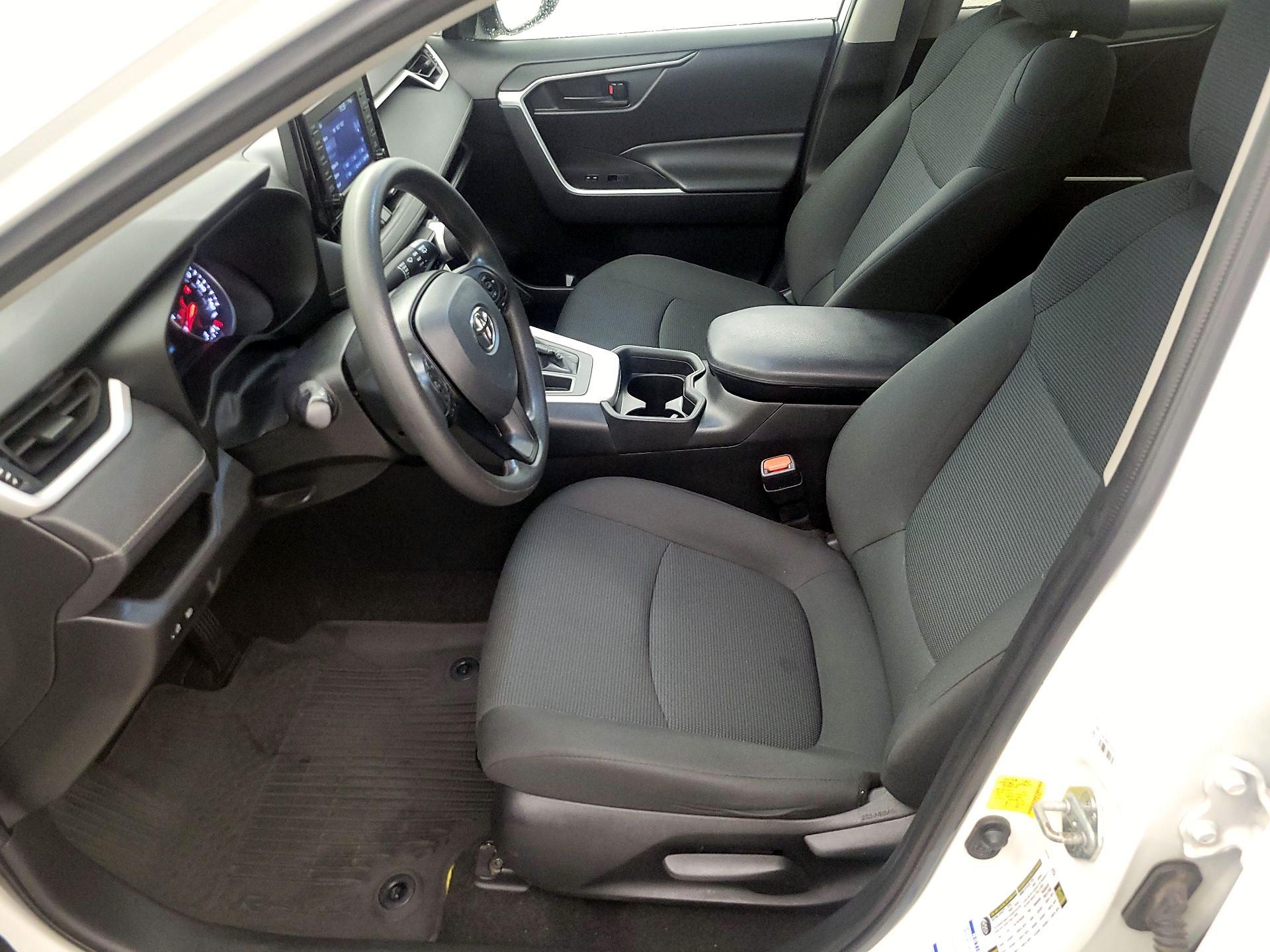 Thumbnail: 2021 Toyota RAV4 - 11