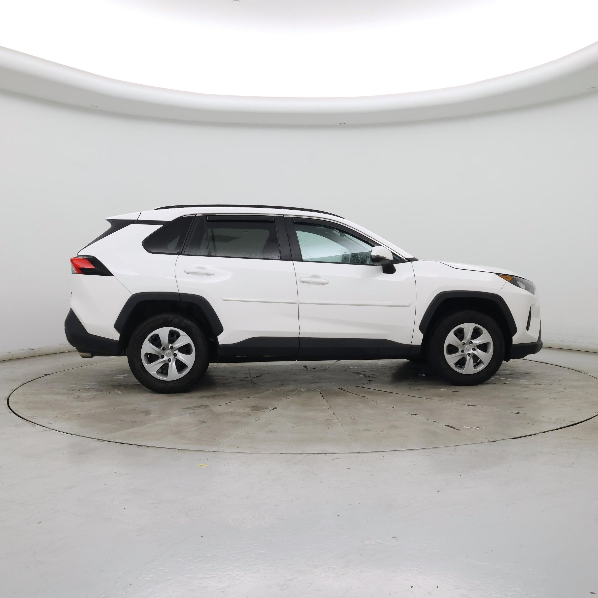 Thumbnail: 2021 Toyota RAV4 - 7