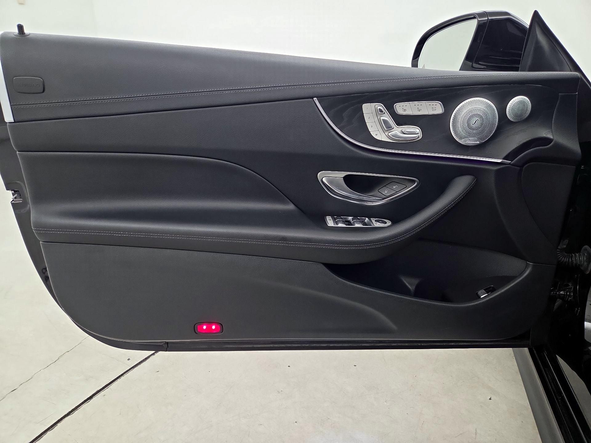 Thumbnail: 2020 Mercedes-Benz E-Class - 12