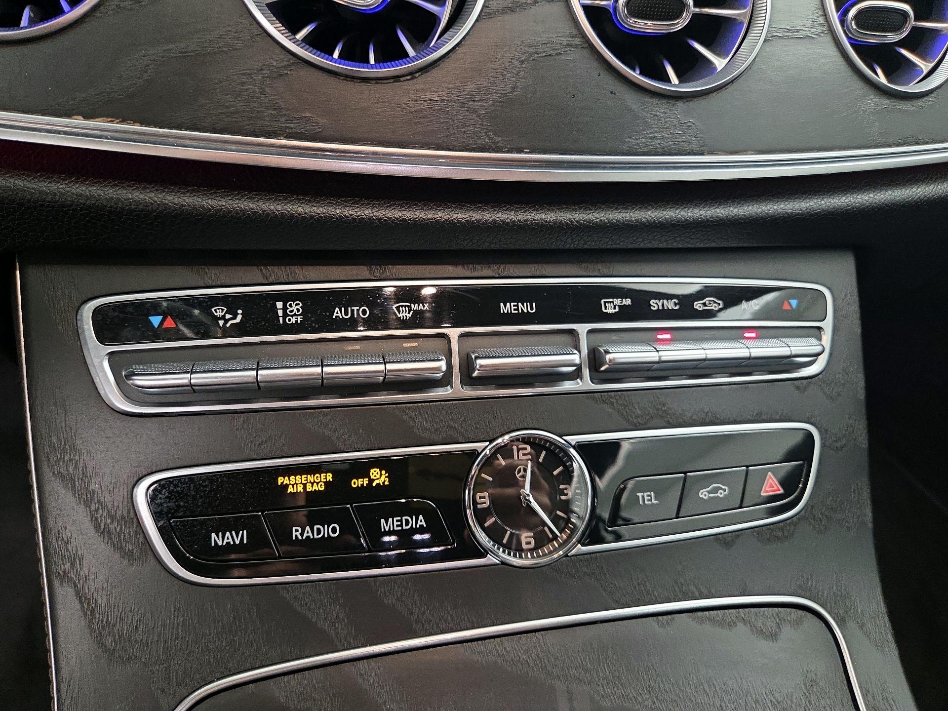 Thumbnail: 2020 Mercedes-Benz E-Class - 17