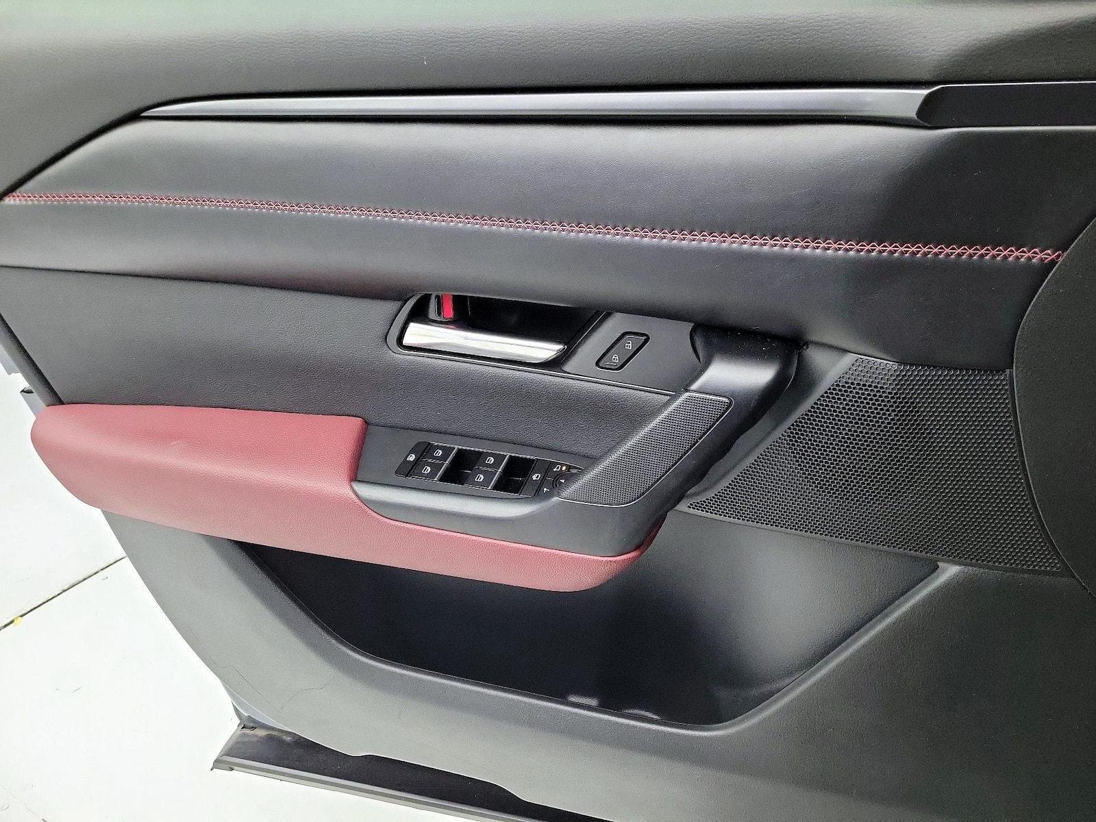 2025 Mazda CX-50 Premium Plus - Photo 13