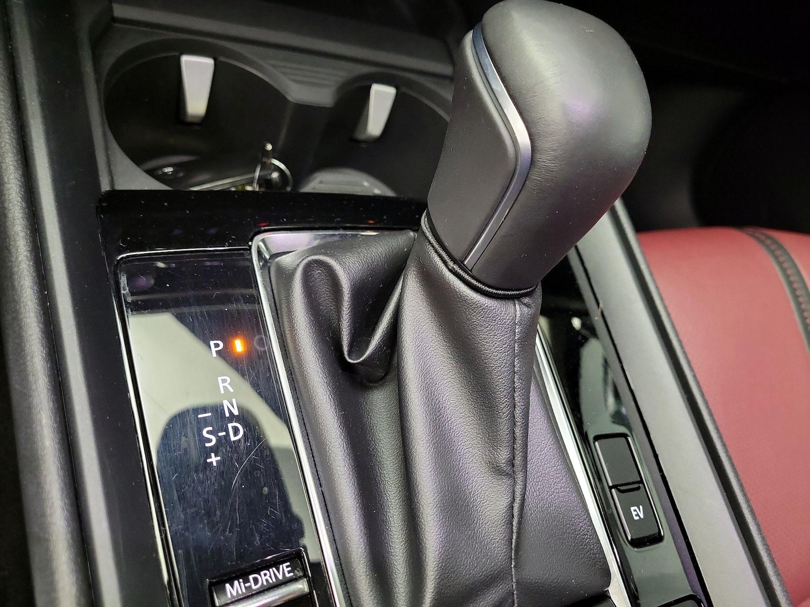 2025 Mazda CX-50 Premium Plus - Photo 18