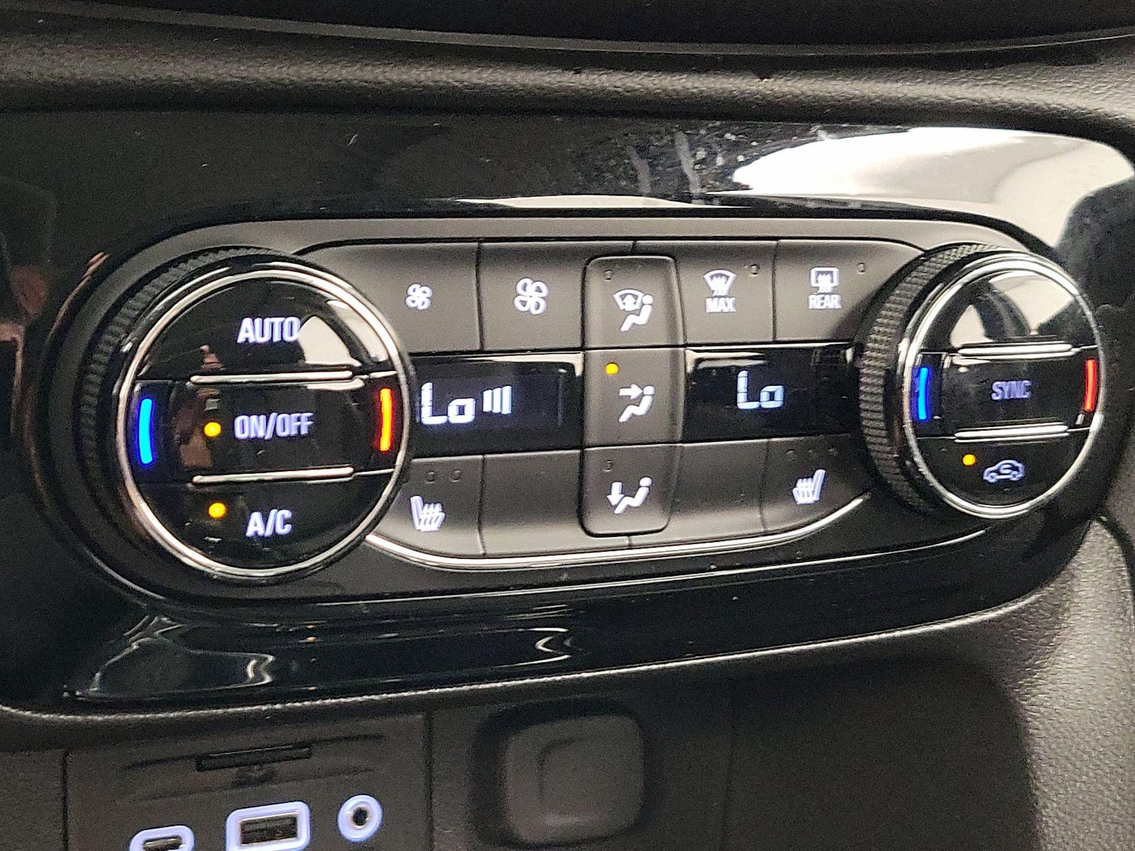 2020 Buick Encore GX Select - Photo 18
