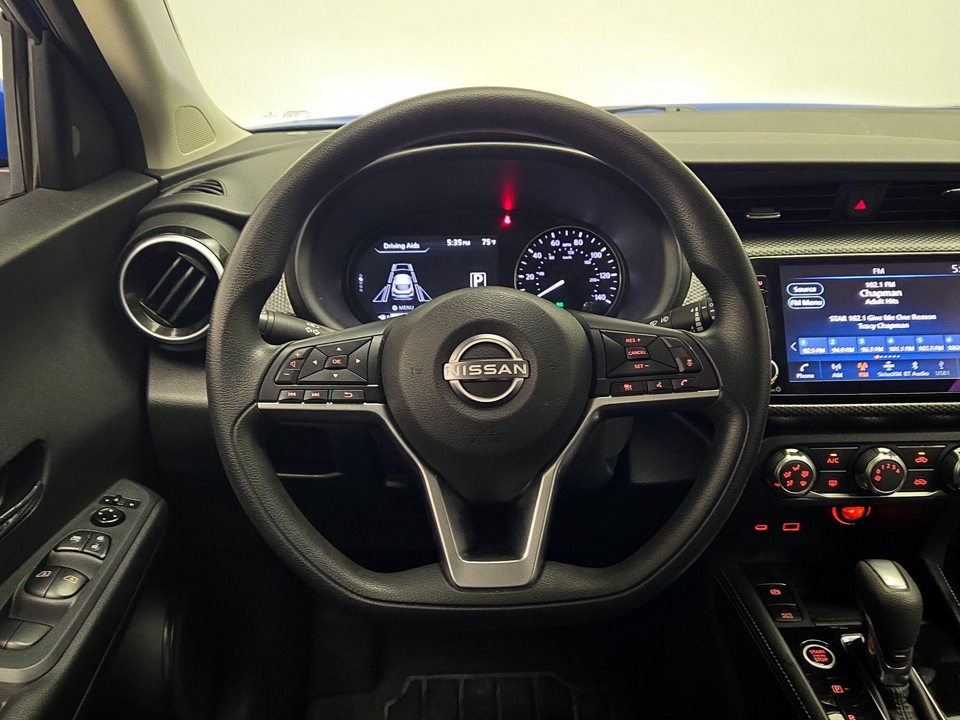 Thumbnail: 2023 Nissan Kicks - 10