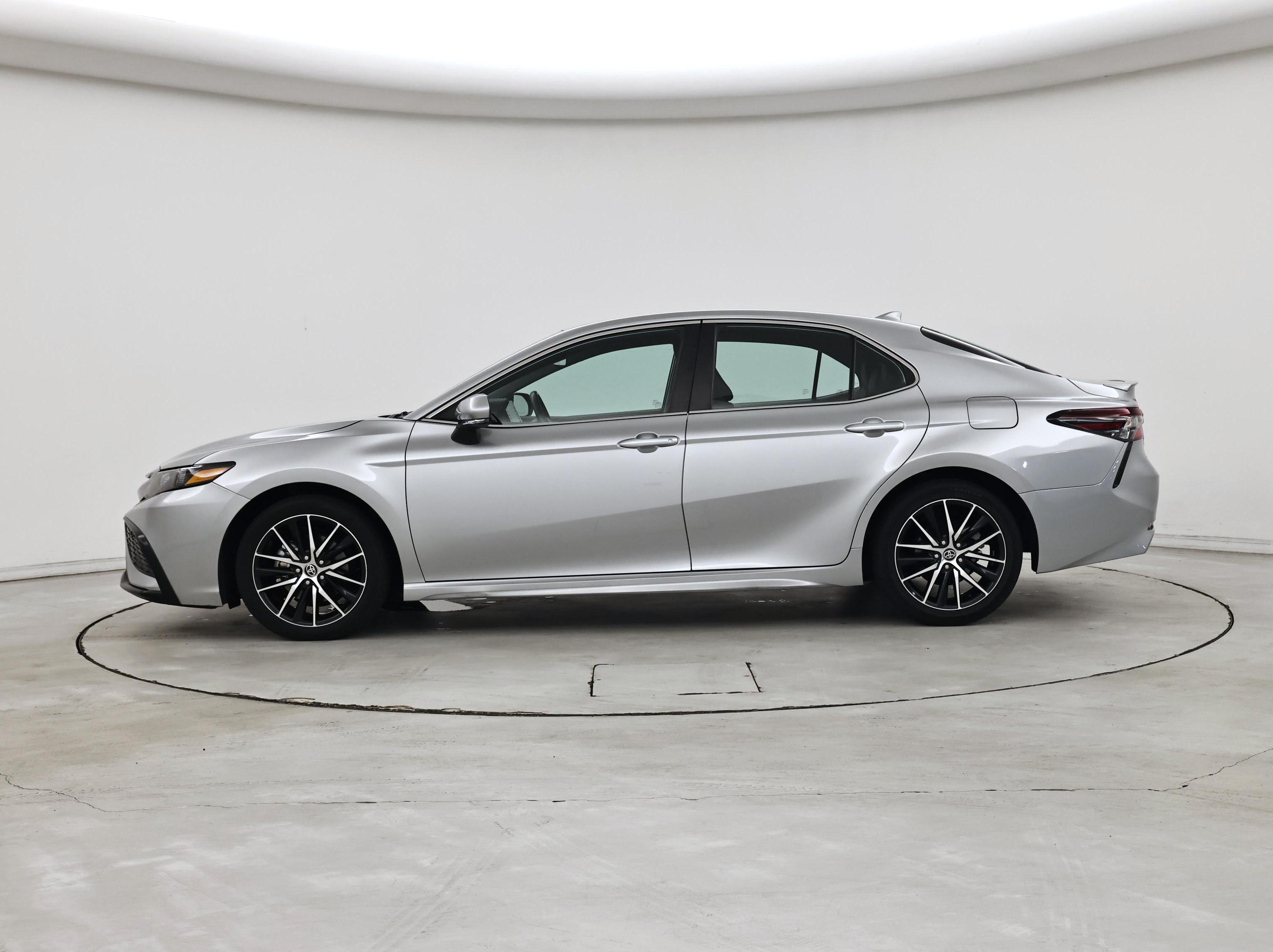 Thumbnail: 2023 Toyota Camry - 3