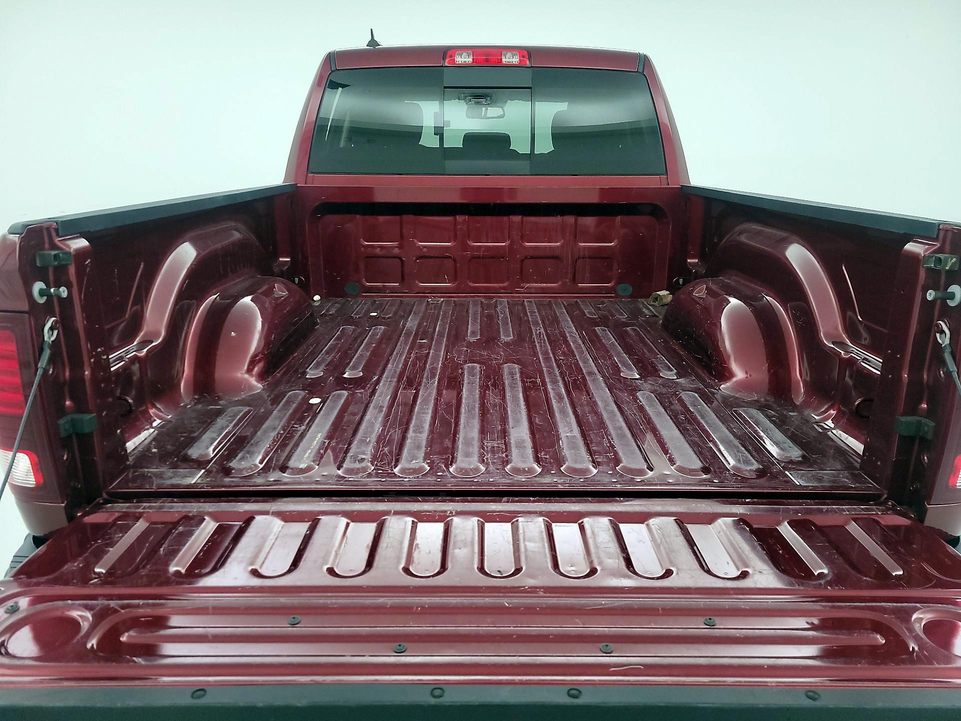 Thumbnail: 2020 RAM 1500 Classic - 20