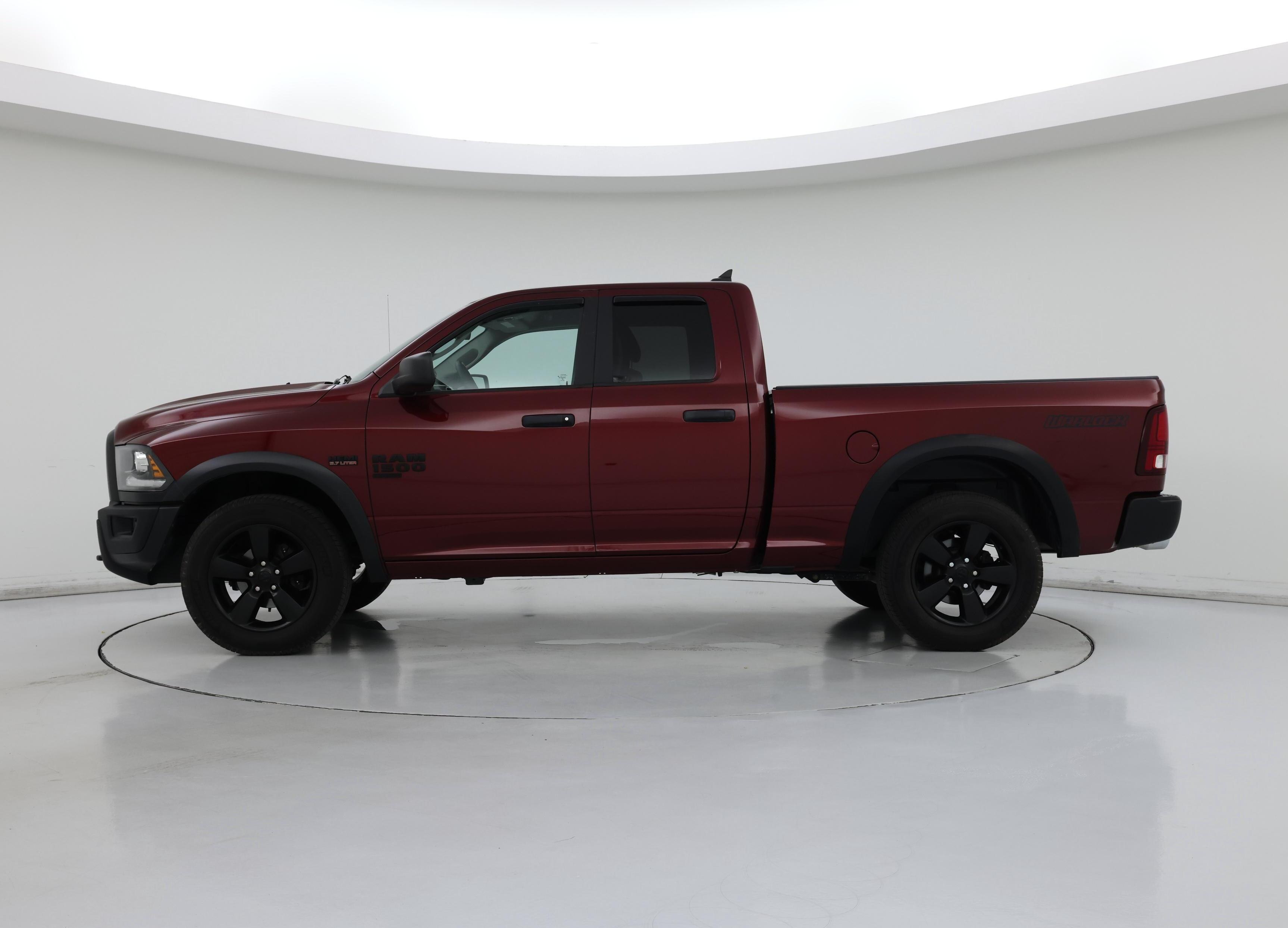 Thumbnail: 2020 RAM 1500 Classic - 3